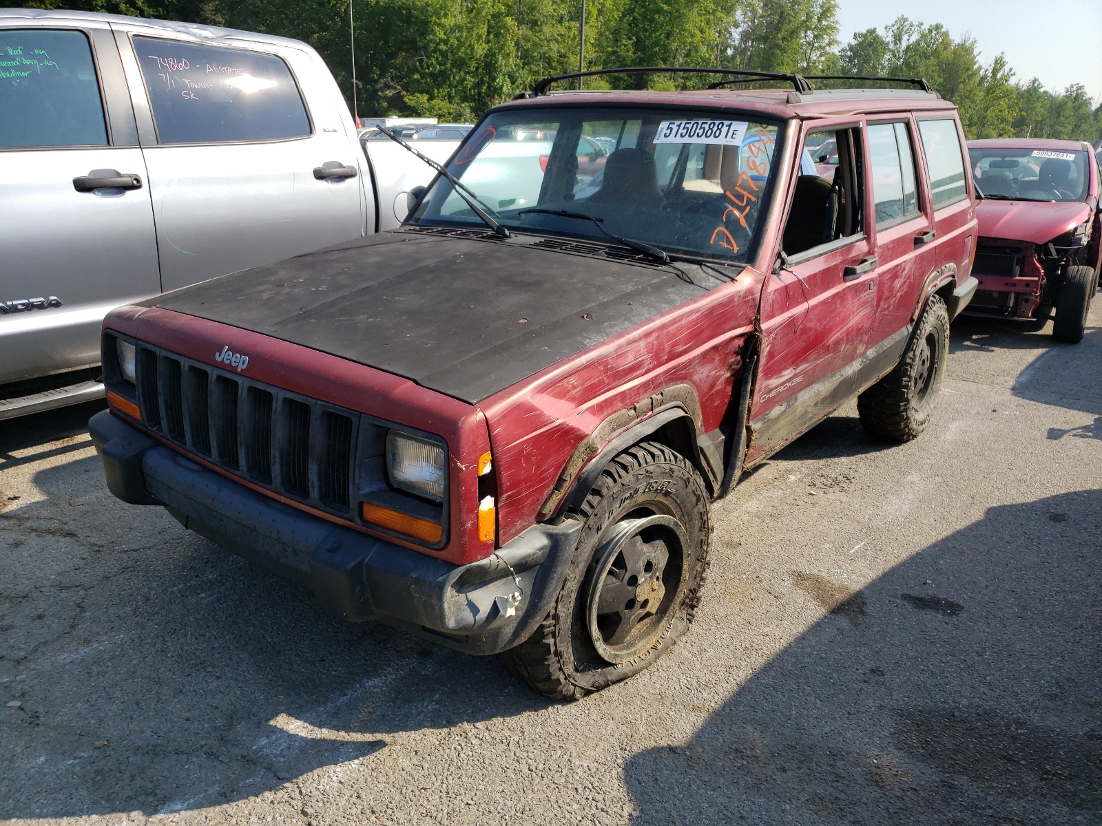 Photo 2 from auction – 1998 JEEP CHEROKEE S with VIN 1J4FJ28P4WL115304