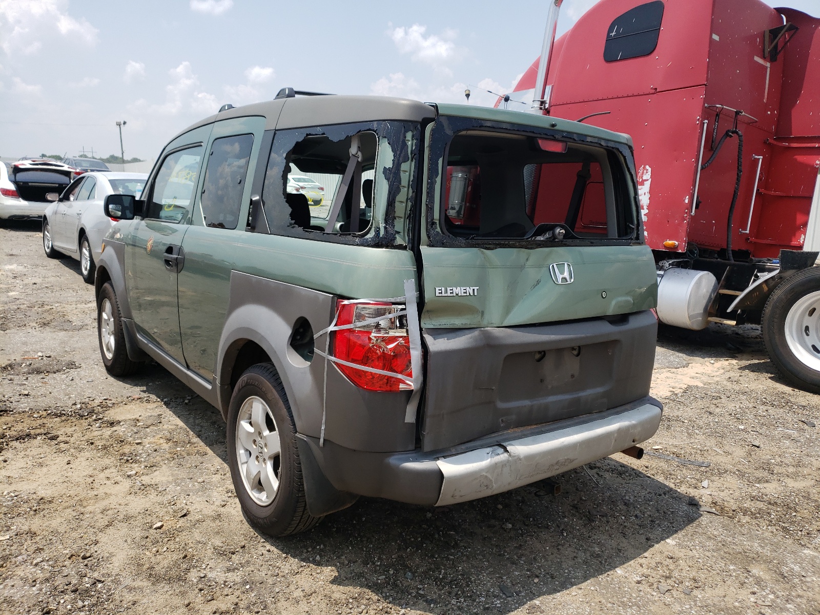 Photo 3 from auction – 2004 HONDA ELEMENT EX with VIN 5J6YH18654L009219