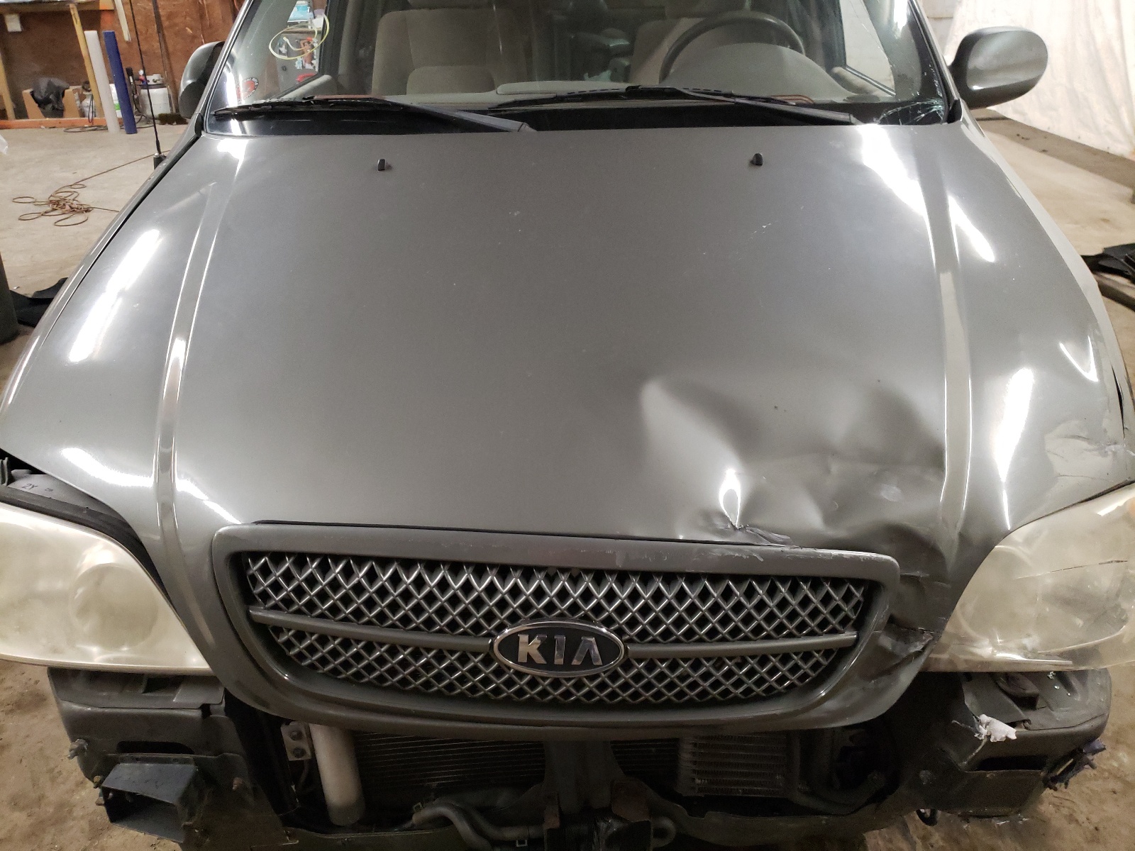 Photo 7 from auction – 2005 KIA SEDONA EX with VIN KNDUP131X56663328