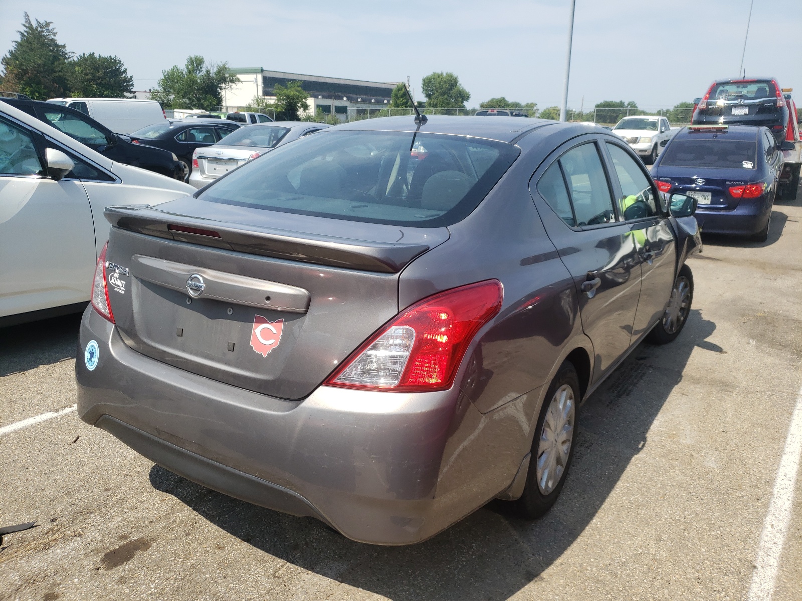 Photo 4 from auction – 2017 NISSAN VERSA S with VIN 3N1CN7AP6HL851837