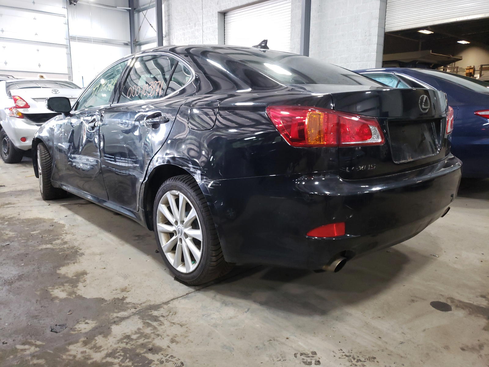 Photo 3 from auction – 2009 LEXUS IS 250 with VIN JTHCK262595030895