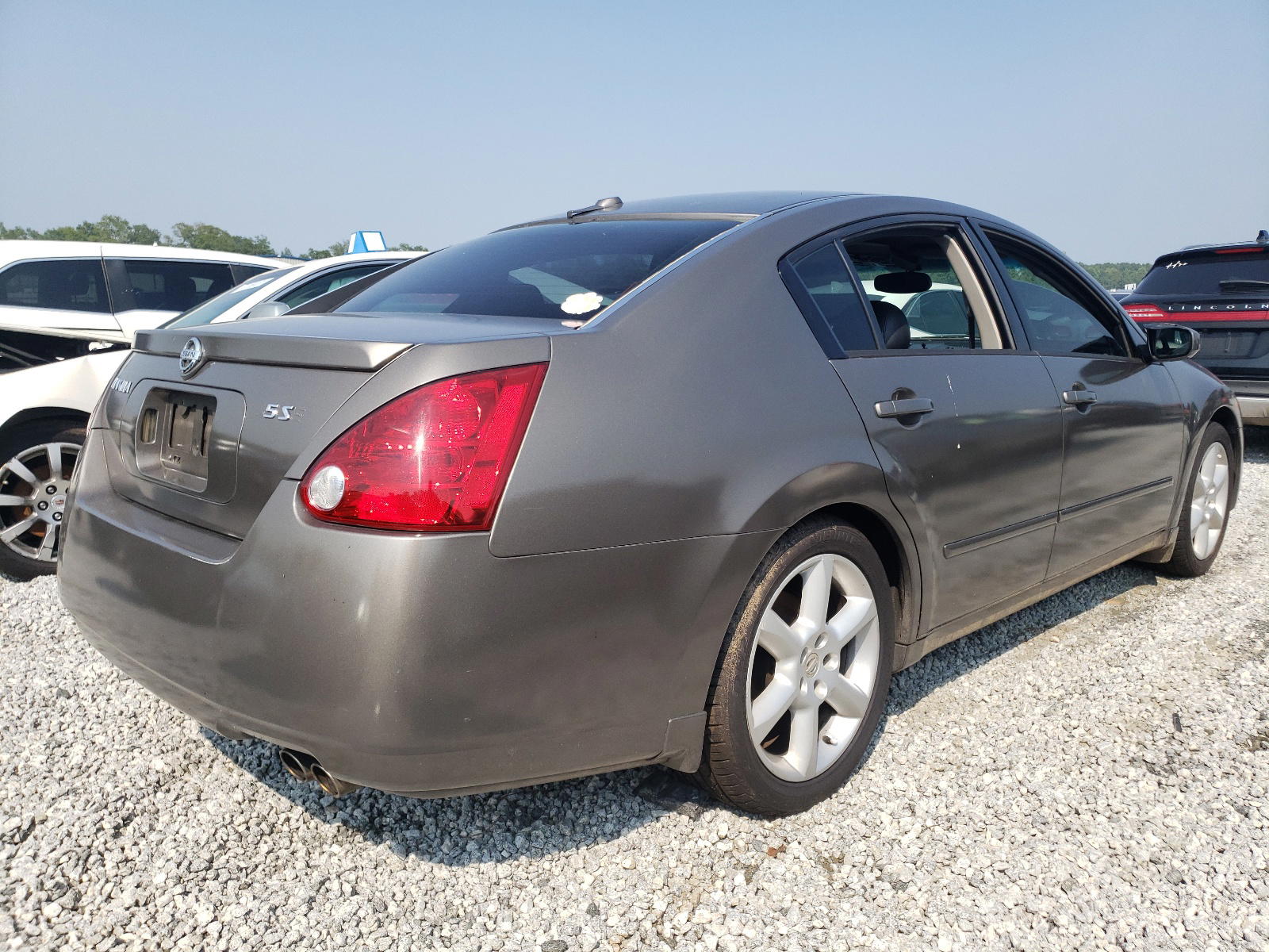 Photo 4 from auction – 2005 NISSAN MAXIMA SE with VIN 1N4BA41E85C854138
