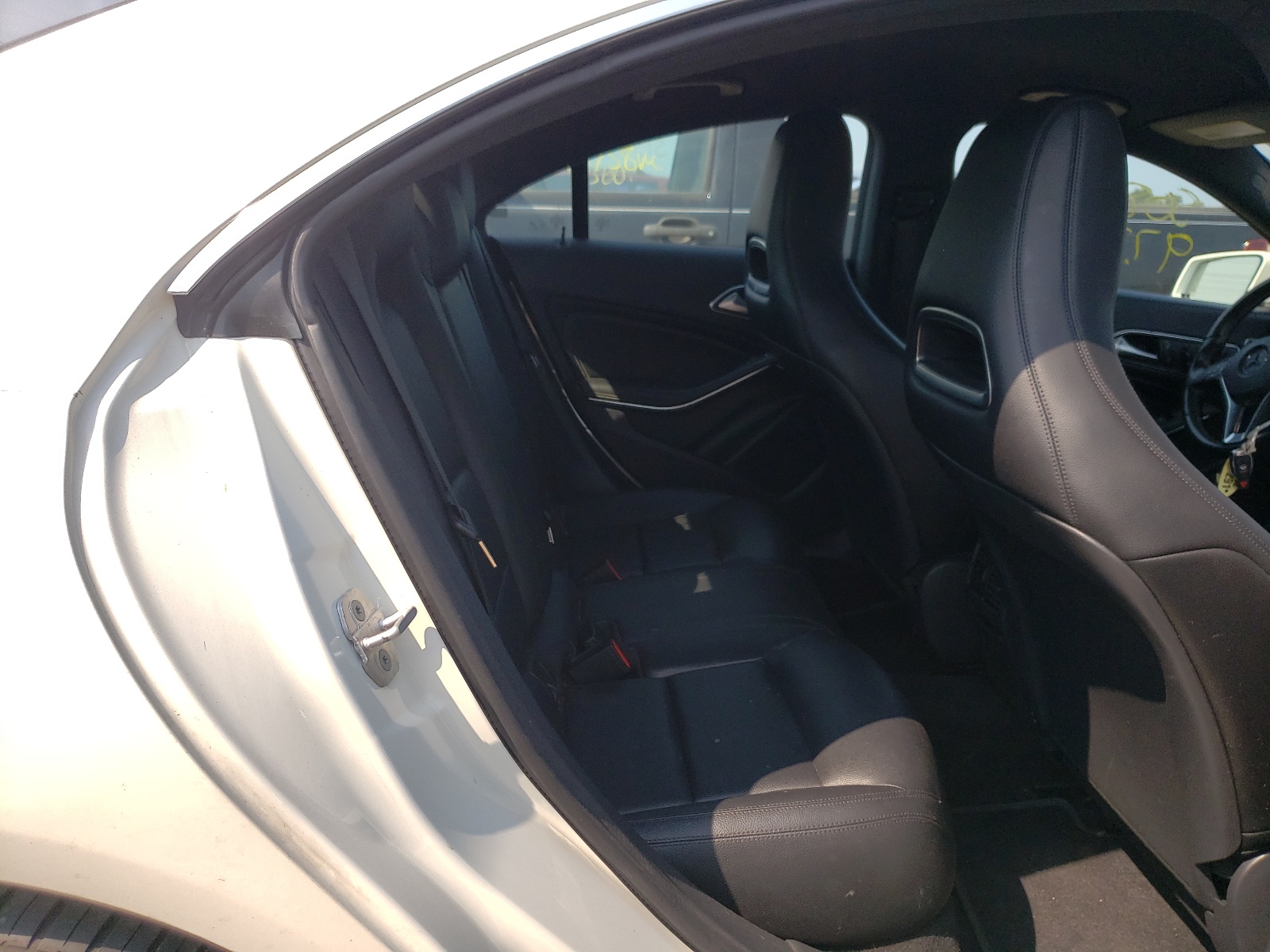 Photo 6 from auction – 2014 MERCEDES-BENZ CLA 250 with VIN WDDSJ4EB4EN148336