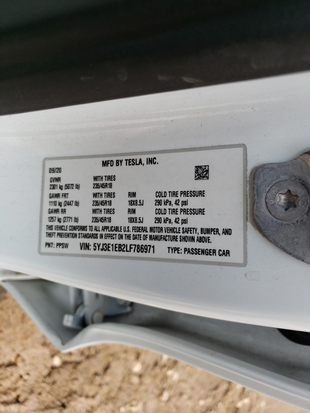 Photo 10 from auction – 2020 TESLA MODEL 3 with VIN 5YJ3E1EB2LF786971