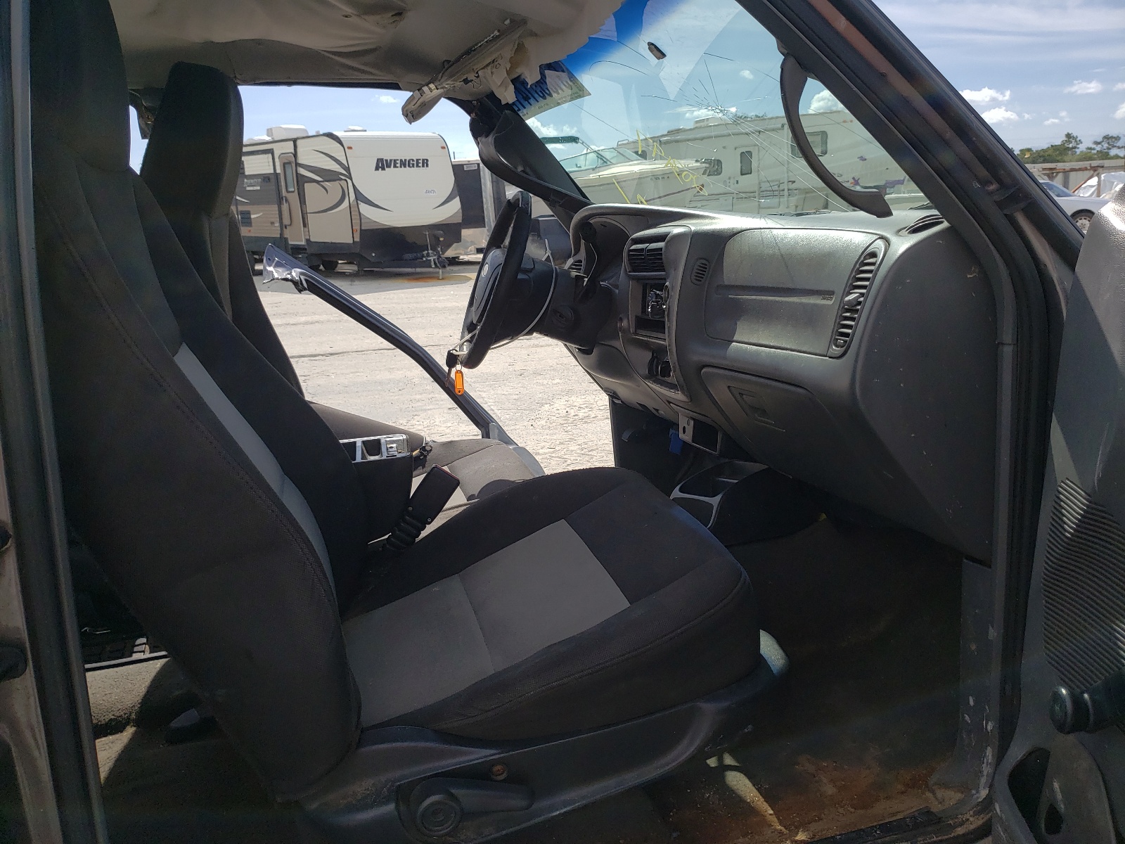 Photo 5 from auction – 2004 FORD RANGER with VIN 1FTYR14U24PA94598