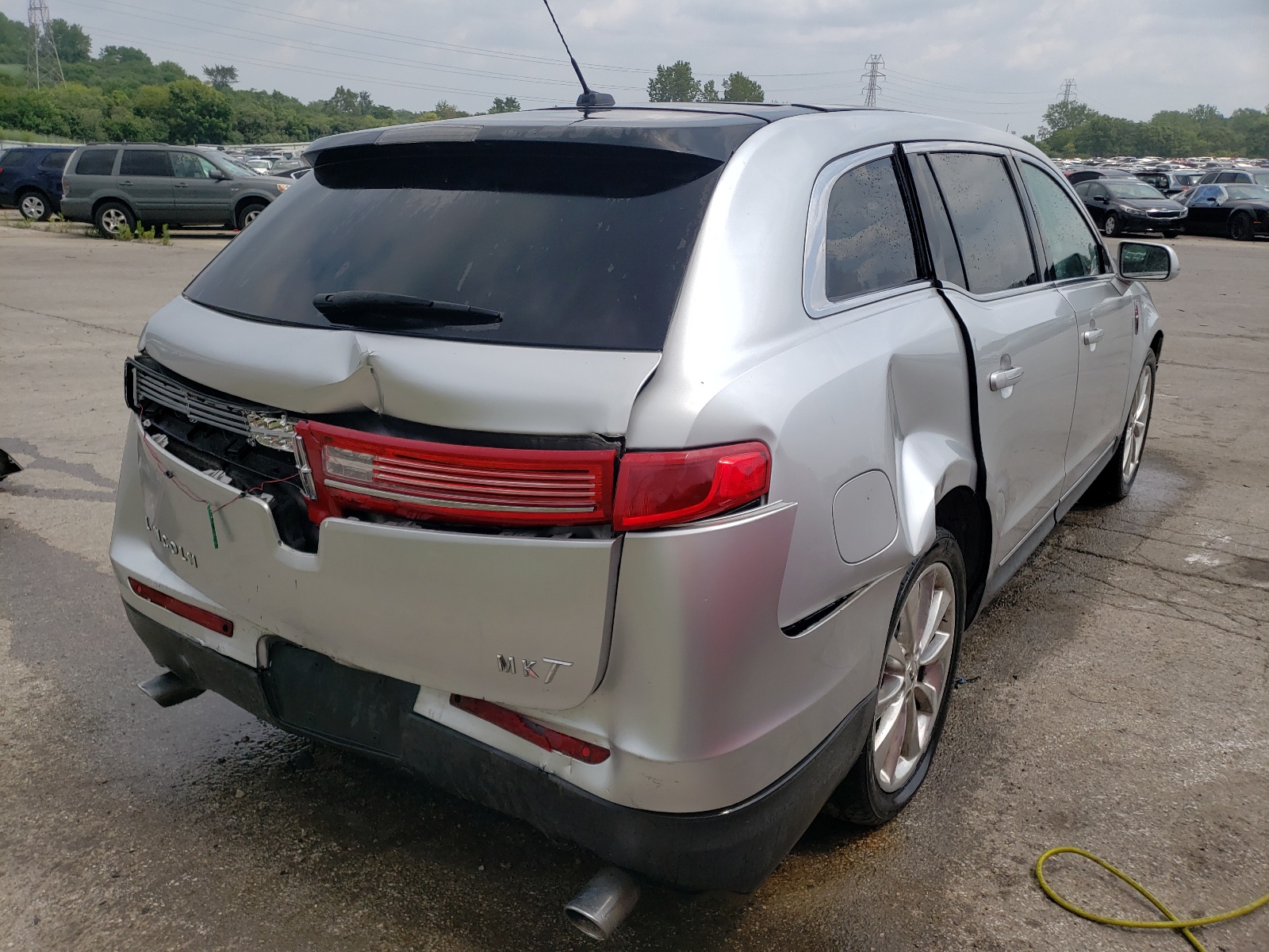 صورة رقم 4 من المزاد - 2011 LINCOLN MKT مع VIN 2LMHJ5AT7BBJ52560