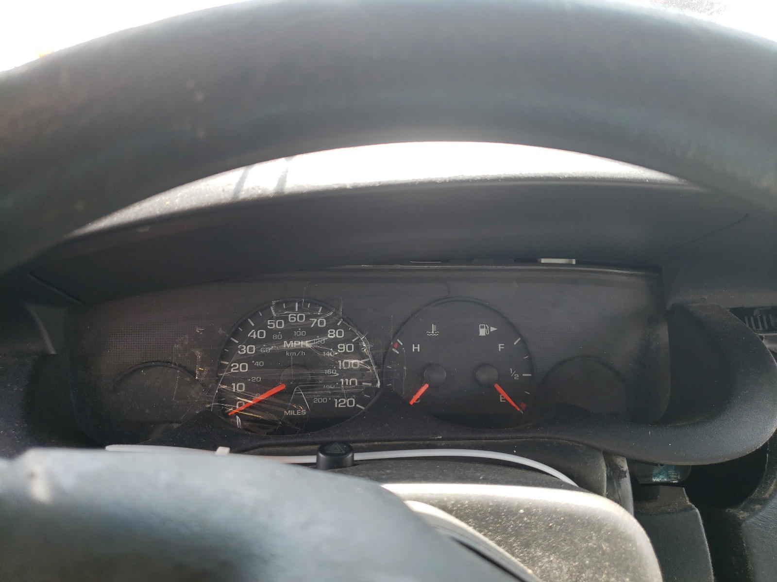 Photo 8 from auction – 2003 DODGE NEON SE with VIN 1B3ES26C83D236018