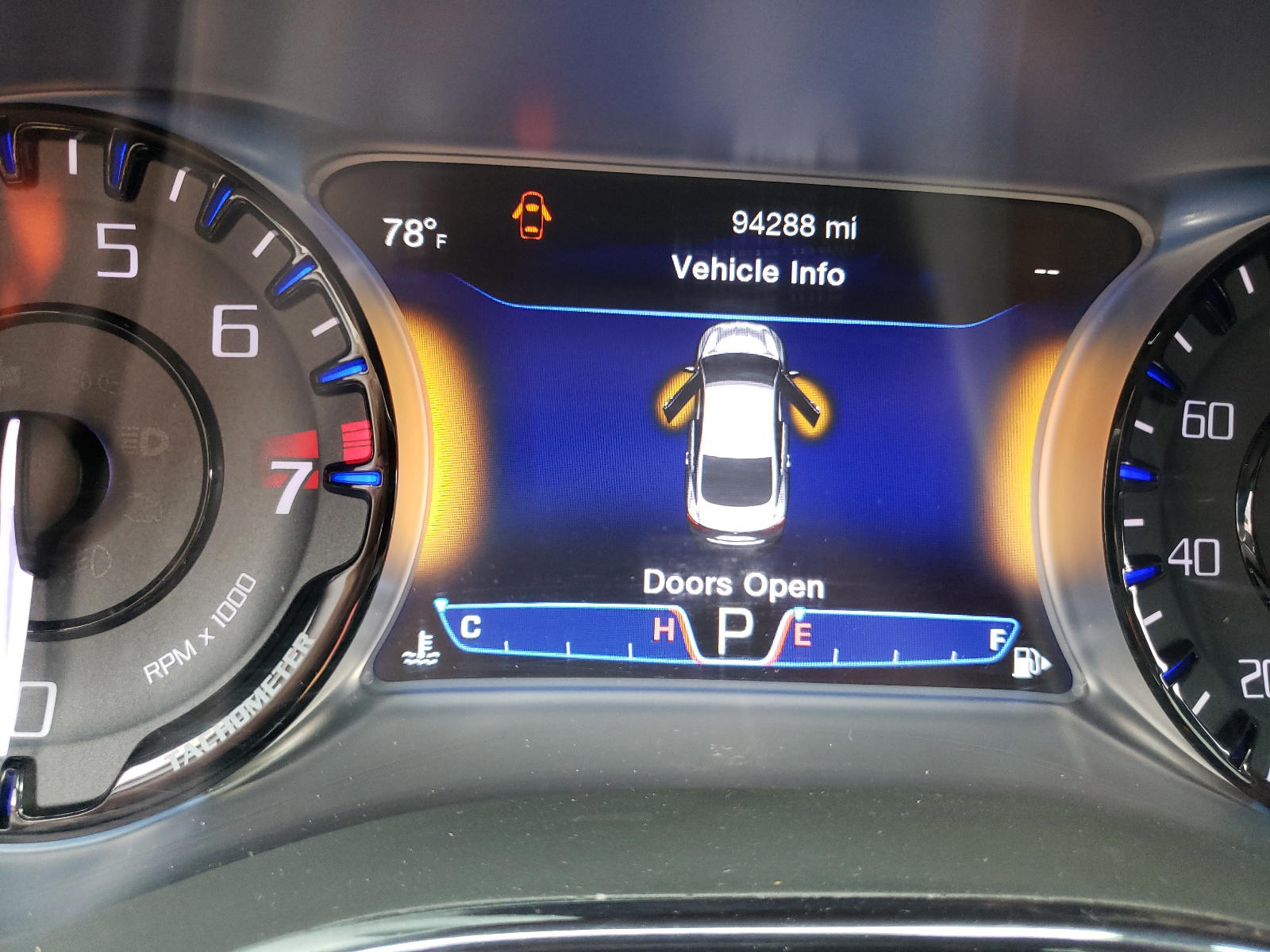 Photo 8 from auction – 2015 CHRYSLER 200 S with VIN 1C3CCCDG1FN627867