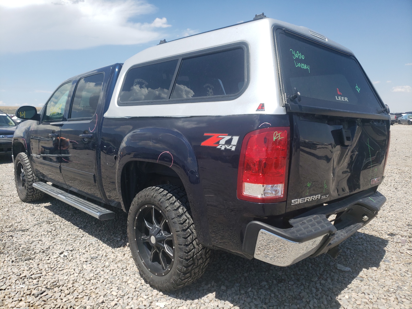 Photo 3 from auction – 2007 GMC NEW SIERRA with VIN 2GTEK13M571633323