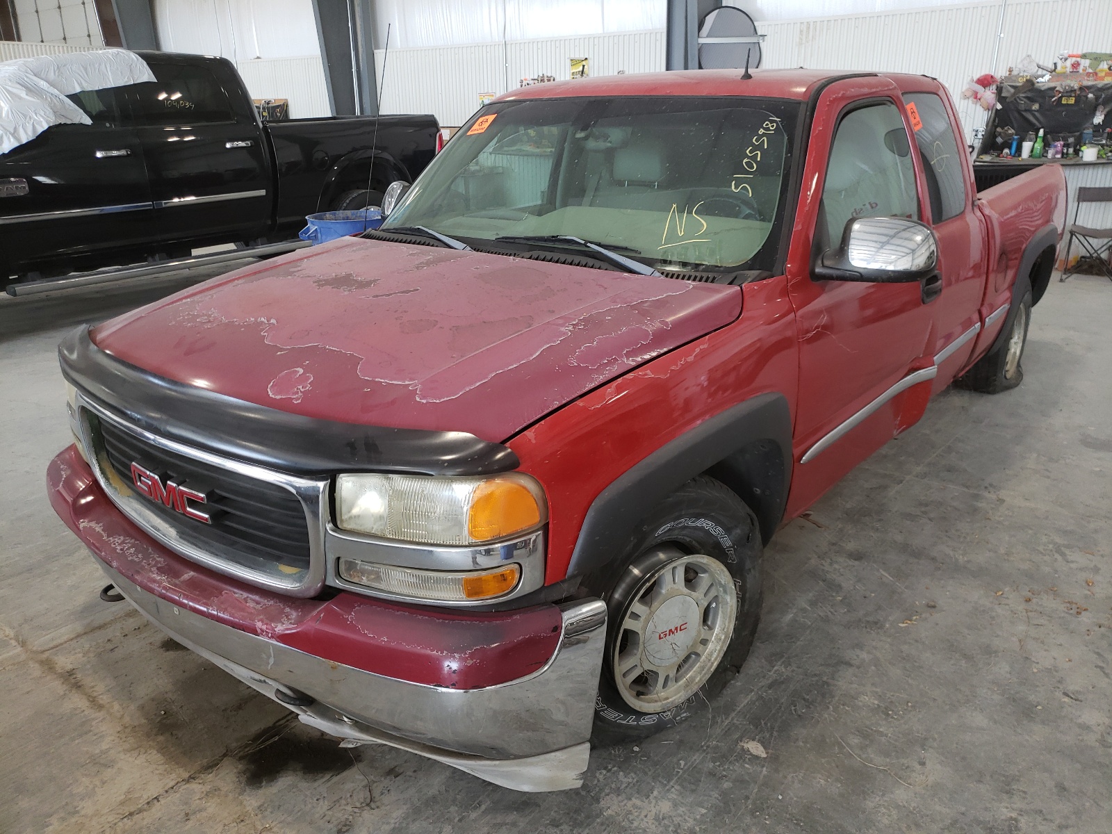 Photo 2 from auction – 2001 GMC NEW SIERRA with VIN 2GTEK19T111310814