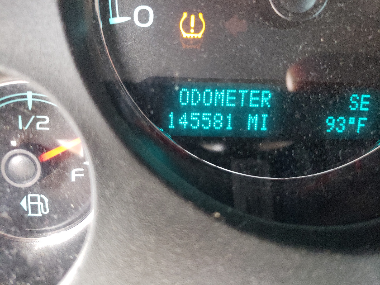 Photo 8 from auction – 2011 CHEVROLET TAHOE C150 with VIN 1GNSCAE04BR229284