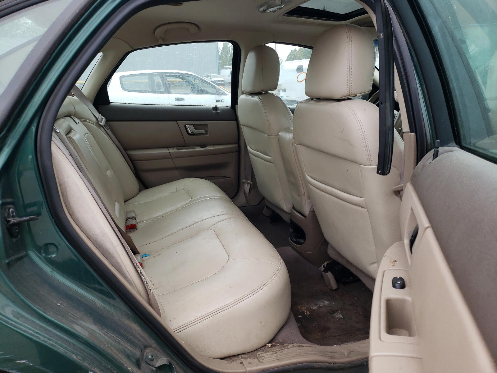 Photo 6 from auction – 2000 FORD TAURUS with VIN 1FAFP56S3YA125162