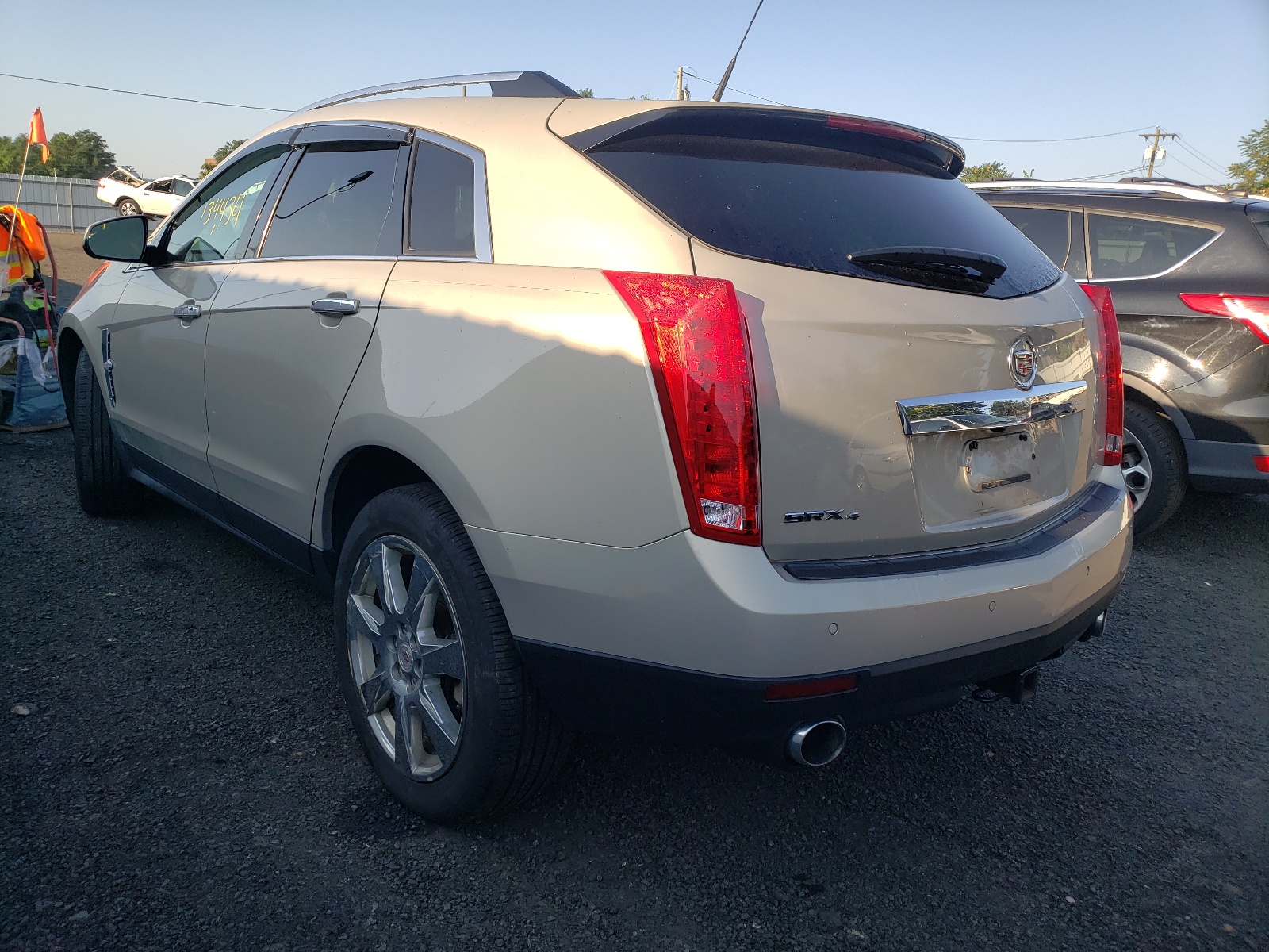 Photo 3 from auction – 2010 CADILLAC SRX PREMIU with VIN 3GYFNFEY3AS502244