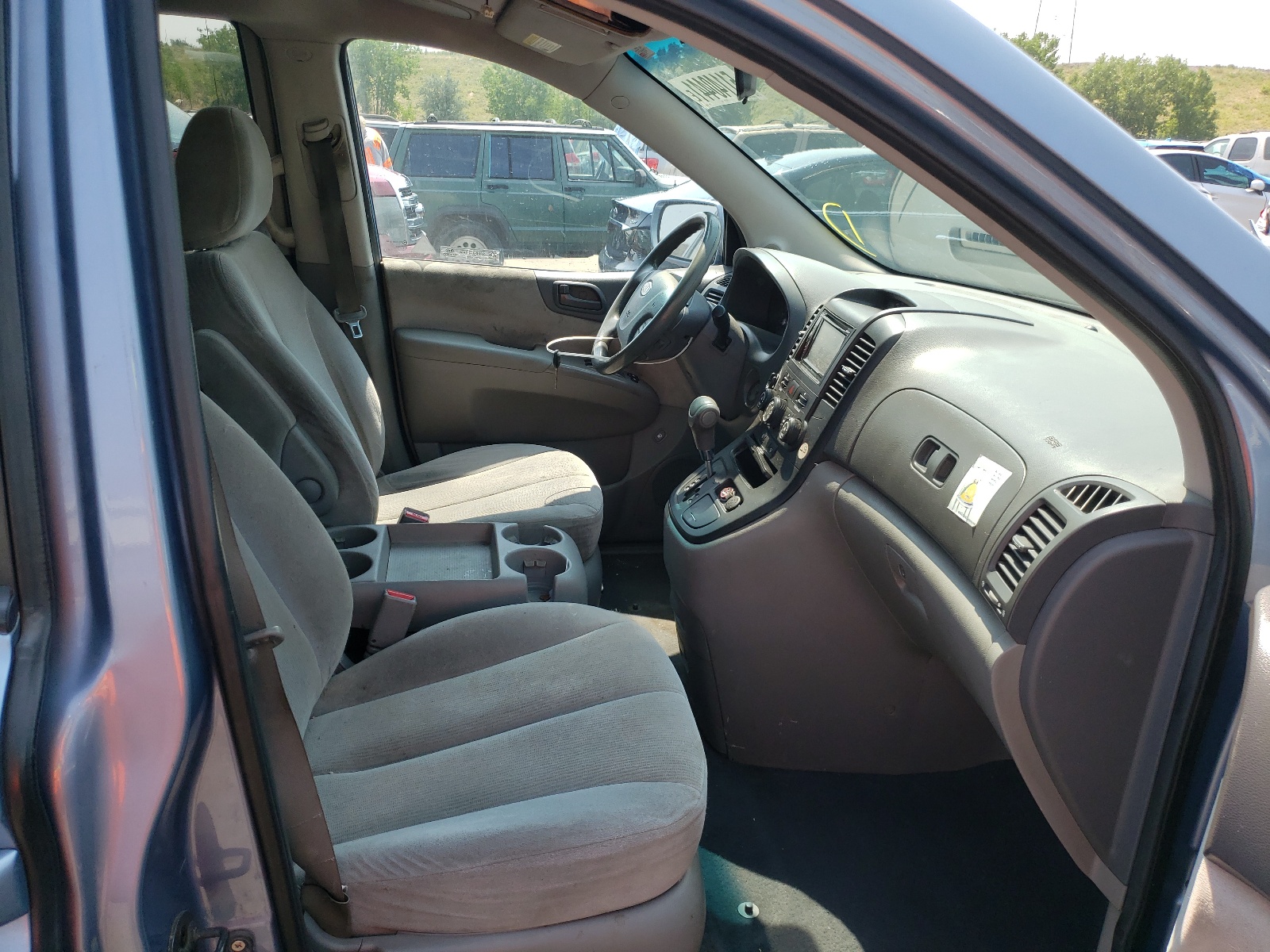 Photo 5 from auction – 2008 KIA SEDONA EX with VIN KNDMB233686258576