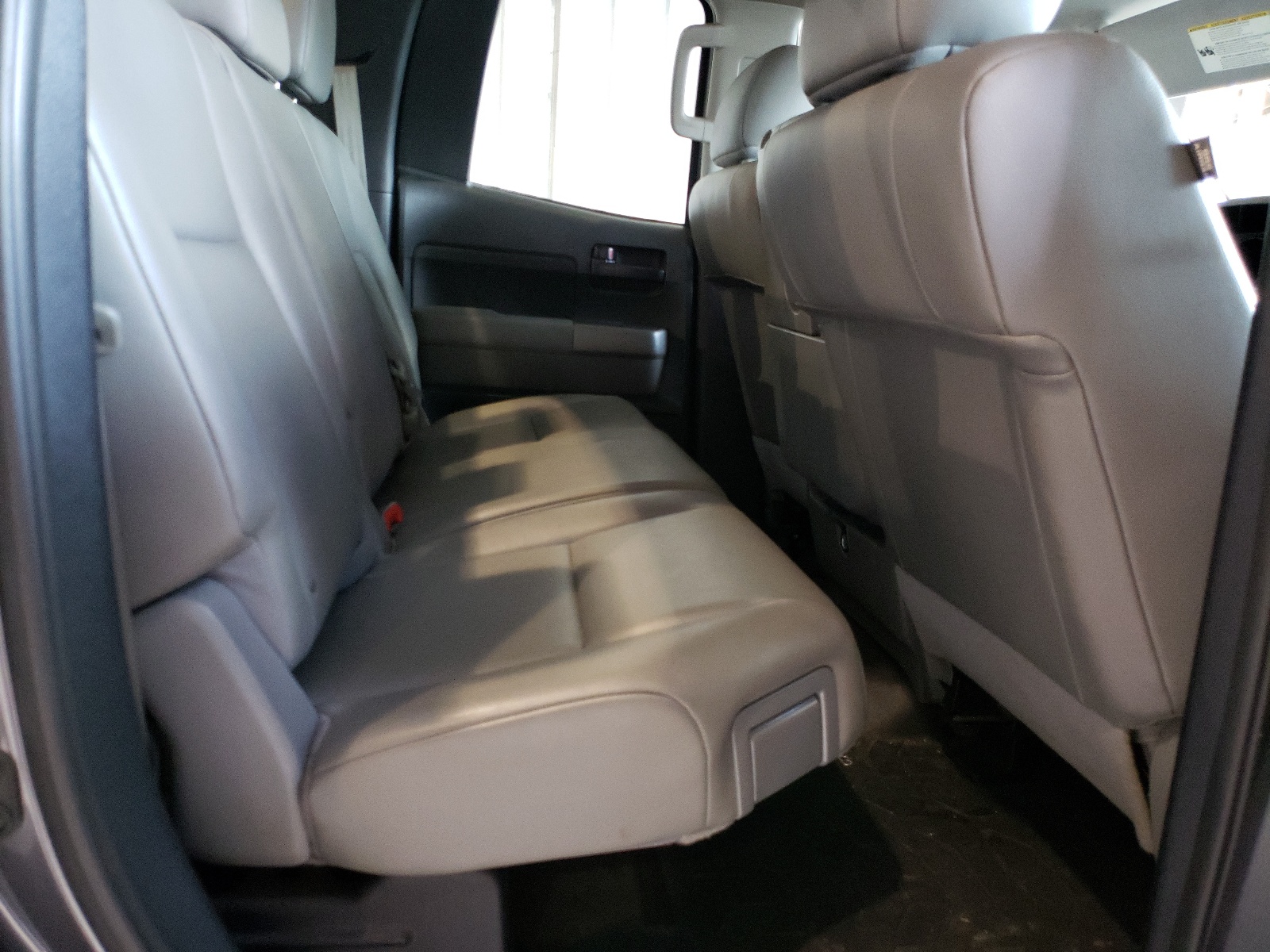 Photo 6 from auction – 2012 TOYOTA TUNDRA DOU with VIN 5TFRM5F12CX042979