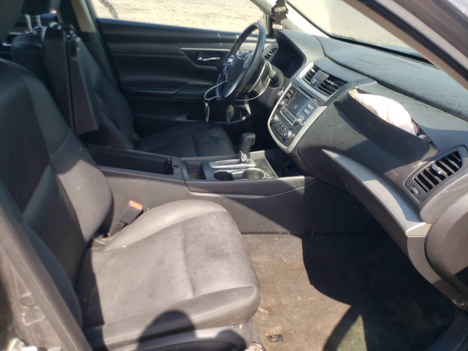 Photo 5 from auction – 2016 NISSAN ALTIMA 2.5 with VIN 1N4AL3APXGC178005