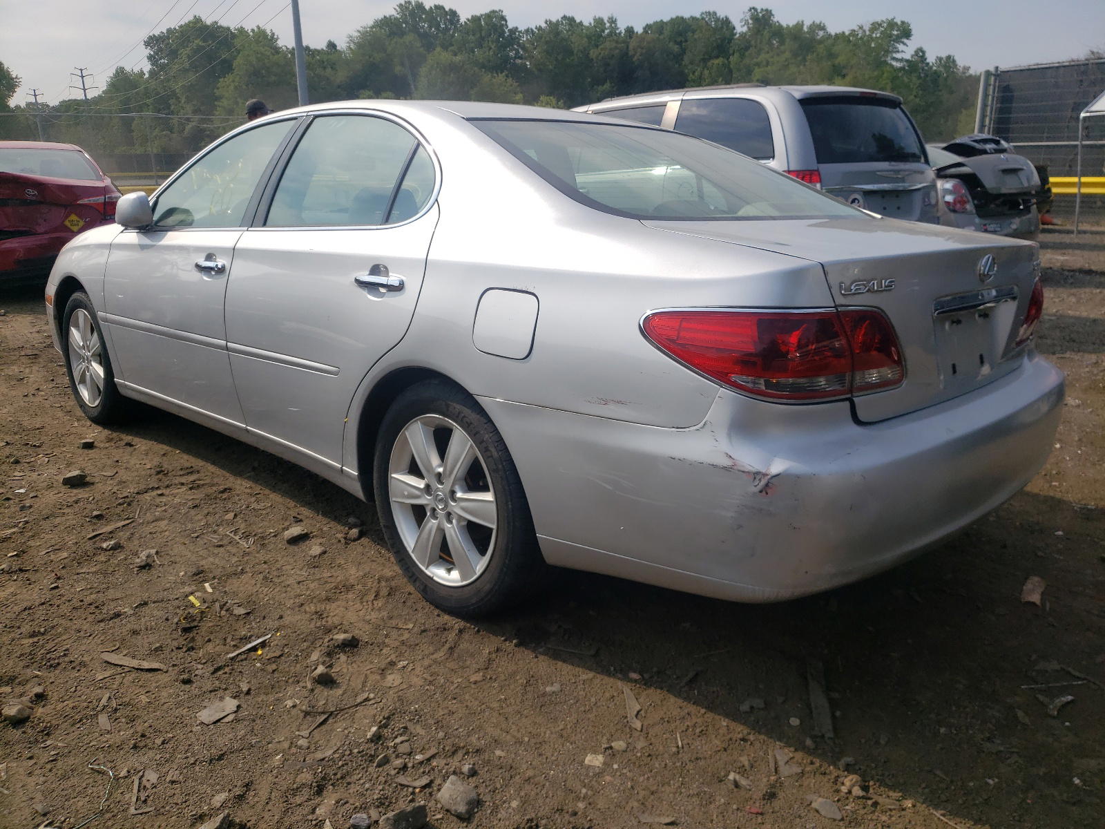 Photo 3 from auction – 2005 LEXUS ES 330 with VIN JTHBA30G655132533