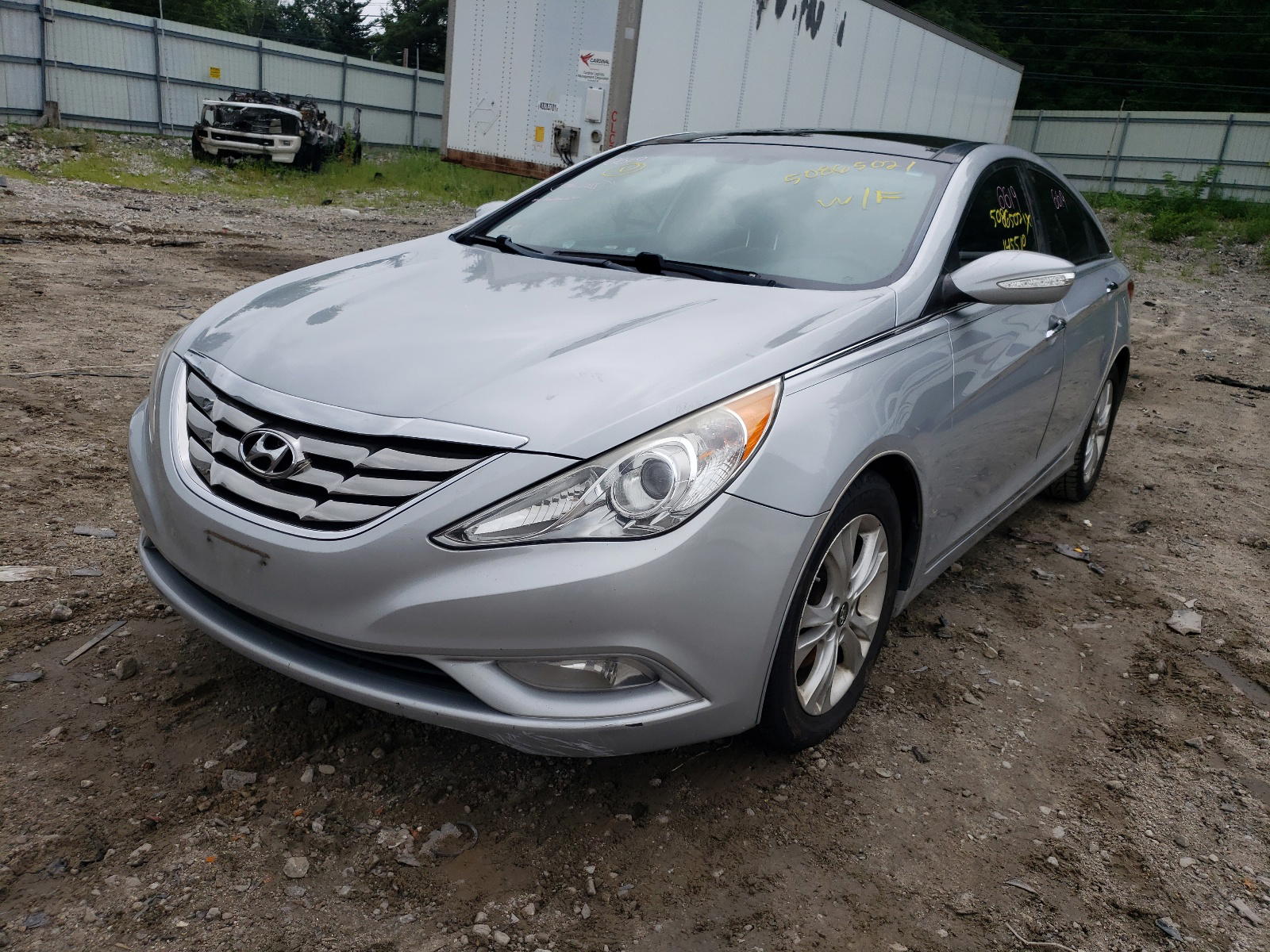 Photo 2 from auction – 2012 HYUNDAI SONATA SE with VIN 5NPEC4AC1CH358275
