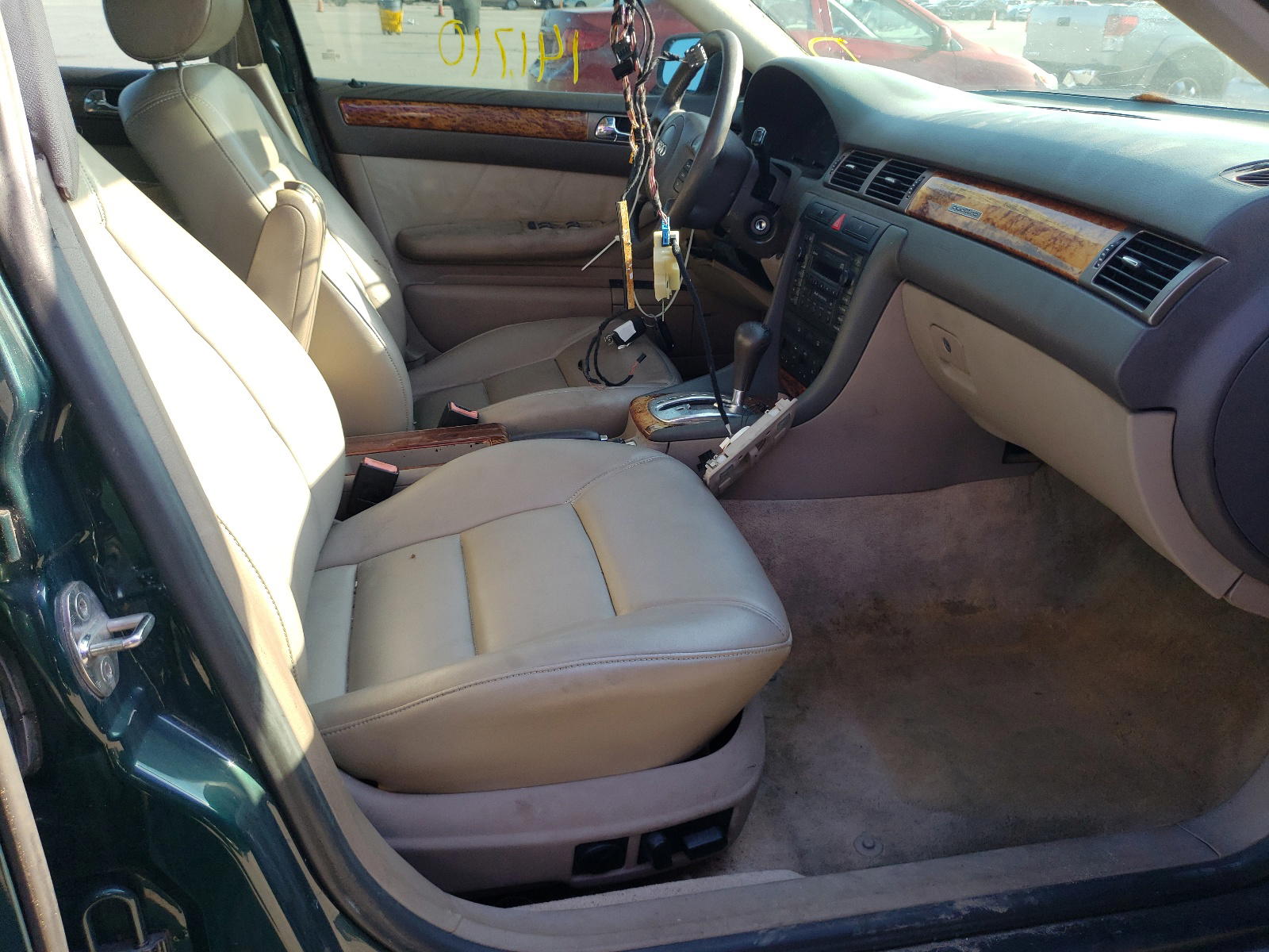 Photo 5 from auction – 2000 AUDI A6 2.7T QU with VIN WAUED24B6YN041990