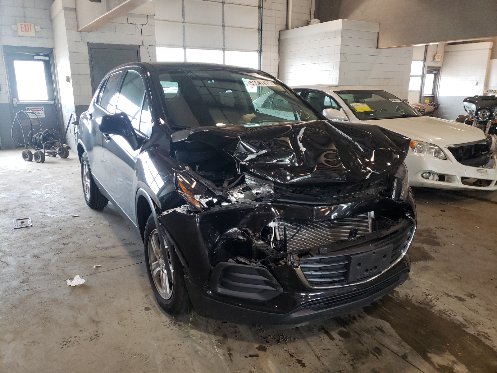 Photo 1 from auction – 2020 CHEVROLET TRAX LS with VIN KL7CJKSB9LB322470