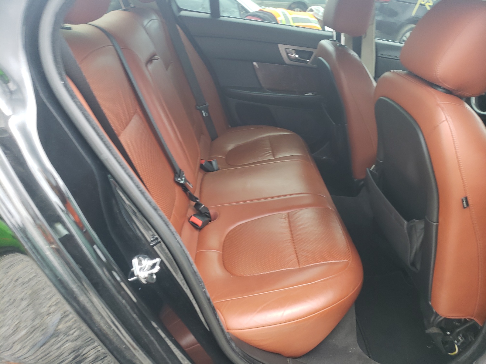 Photo 6 from auction – 2009 JAGUAR XF PREMIUM with VIN SAJWA06B39HR43340