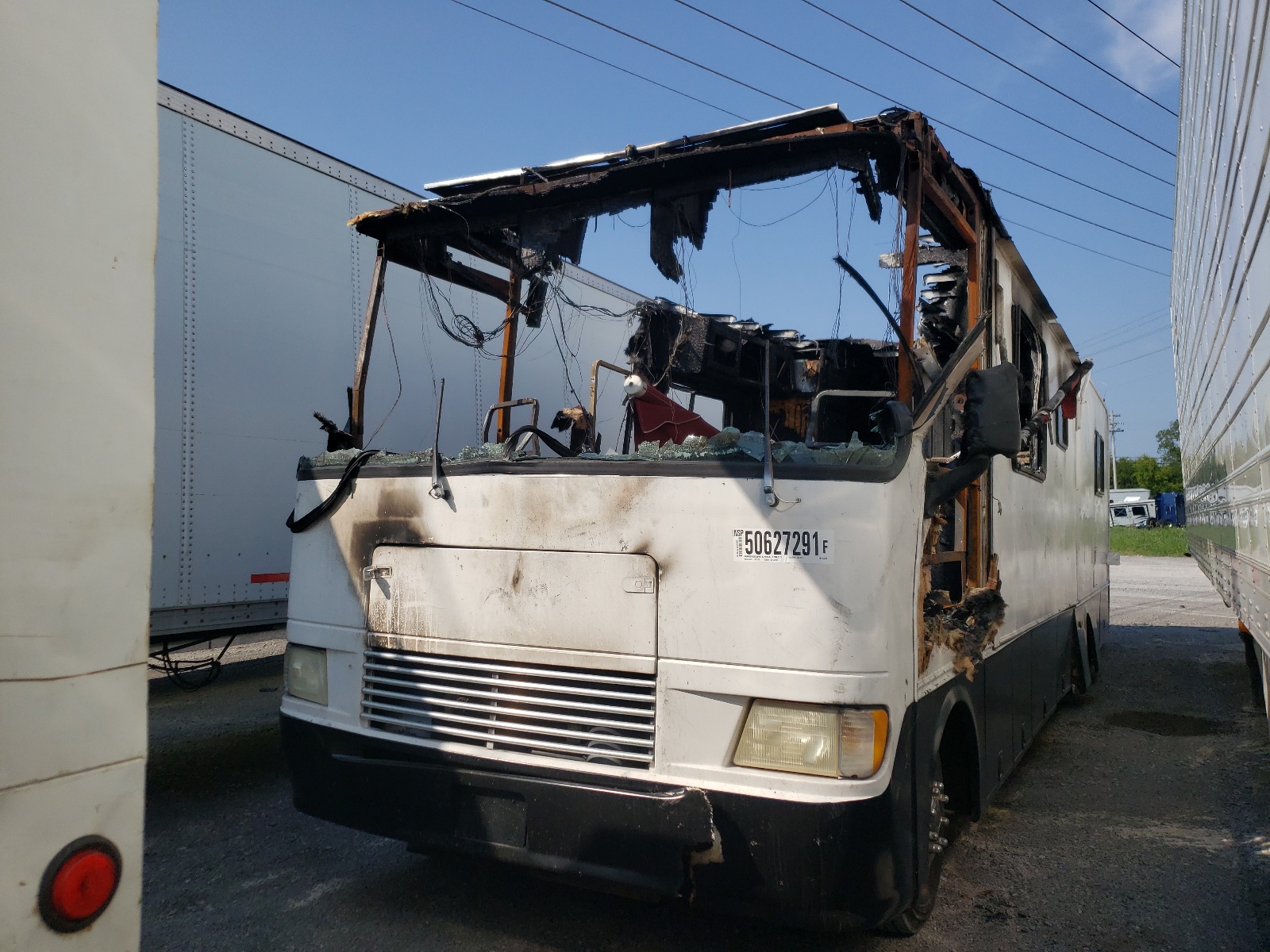 Photo 2 from auction – 1999 FORD F550 SUPER with VIN 3FCNF53SXXJA33739