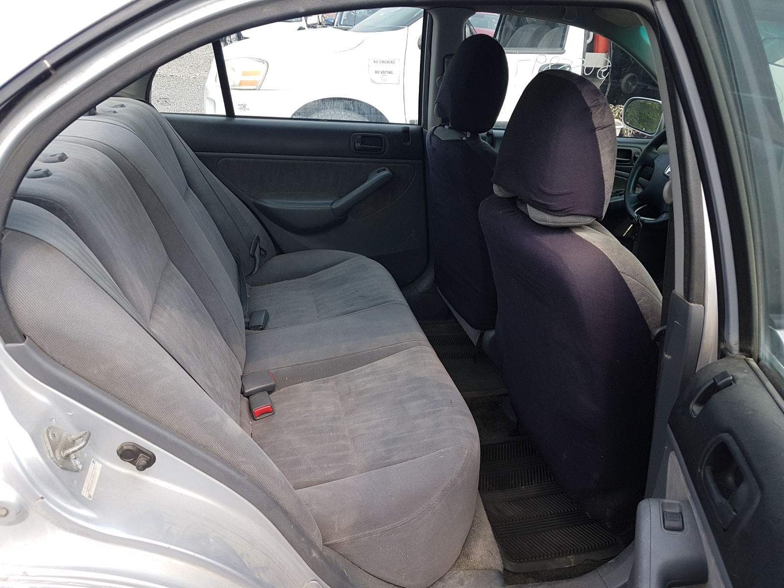 Photo 6 from auction – 2003 HONDA CIVIC LX with VIN 2HGES166X3H923797
