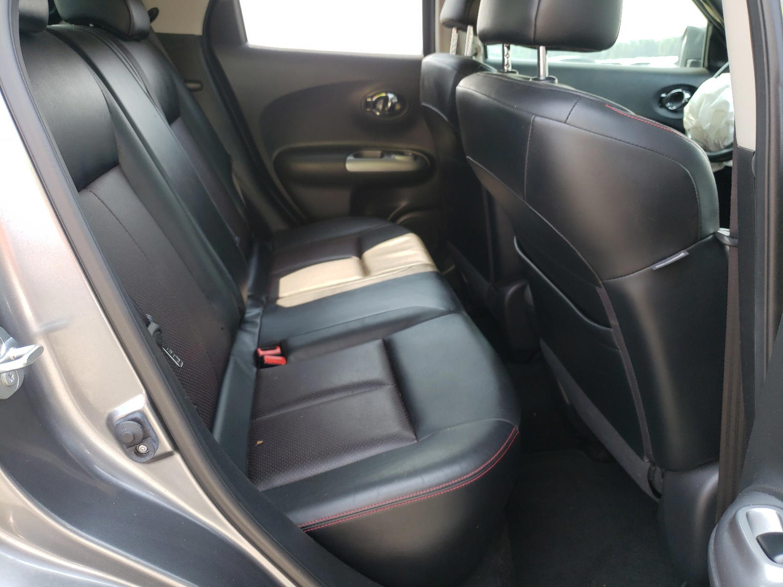 Photo 6 from auction – 2015 NISSAN JUKE S with VIN JN8AF5MR8FT500458