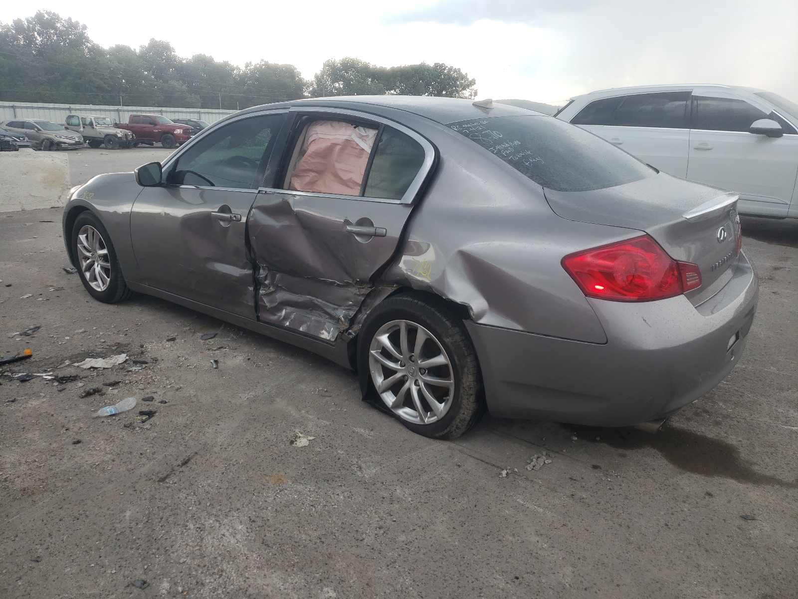 Photo 3 from auction – 2009 INFINITI G37 BASE with VIN JNKCV61E09M308270