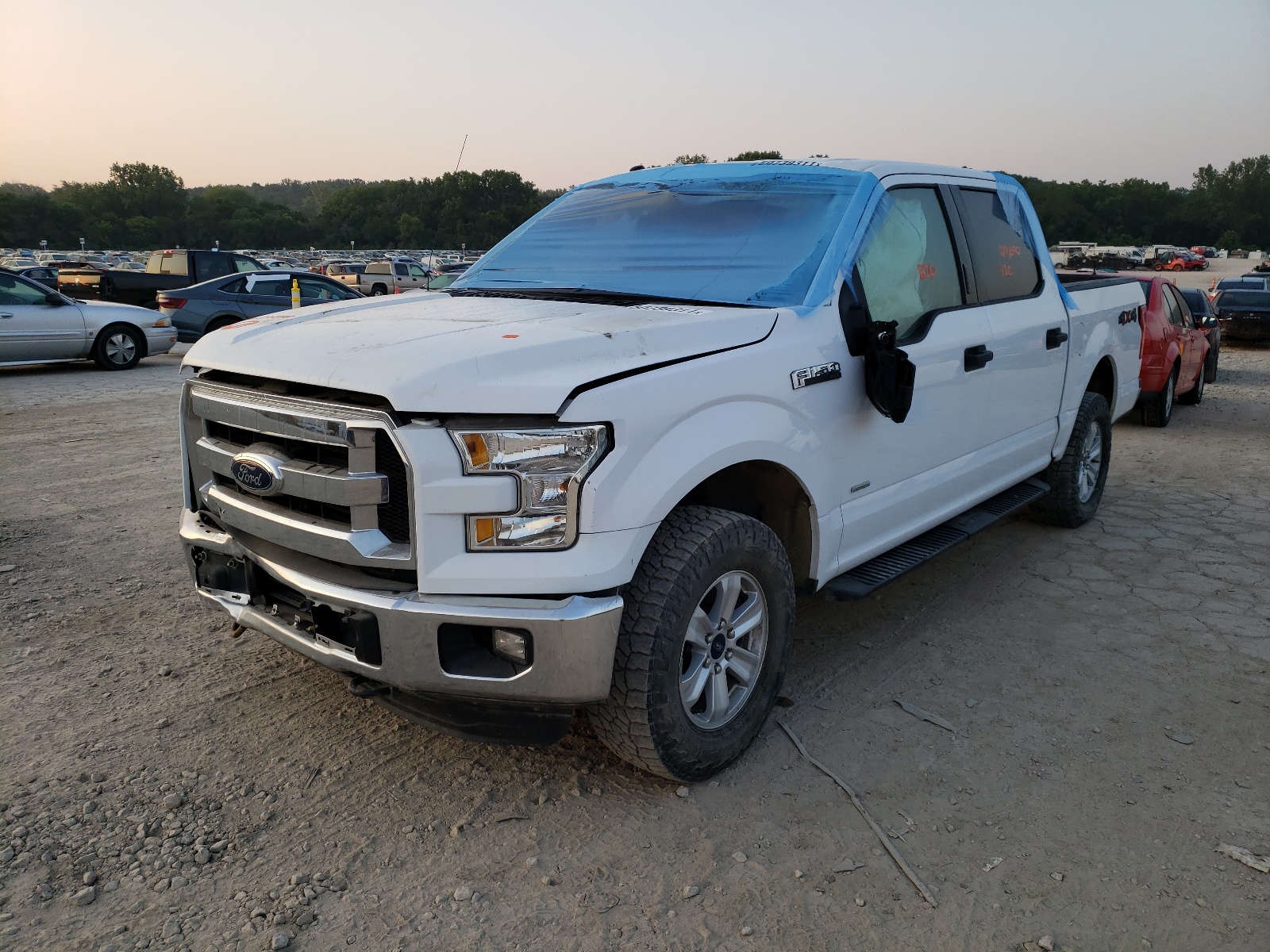 Photo 2 from auction – 2016 FORD F150 SUPER with VIN 1FTEW1EG9GKE99718