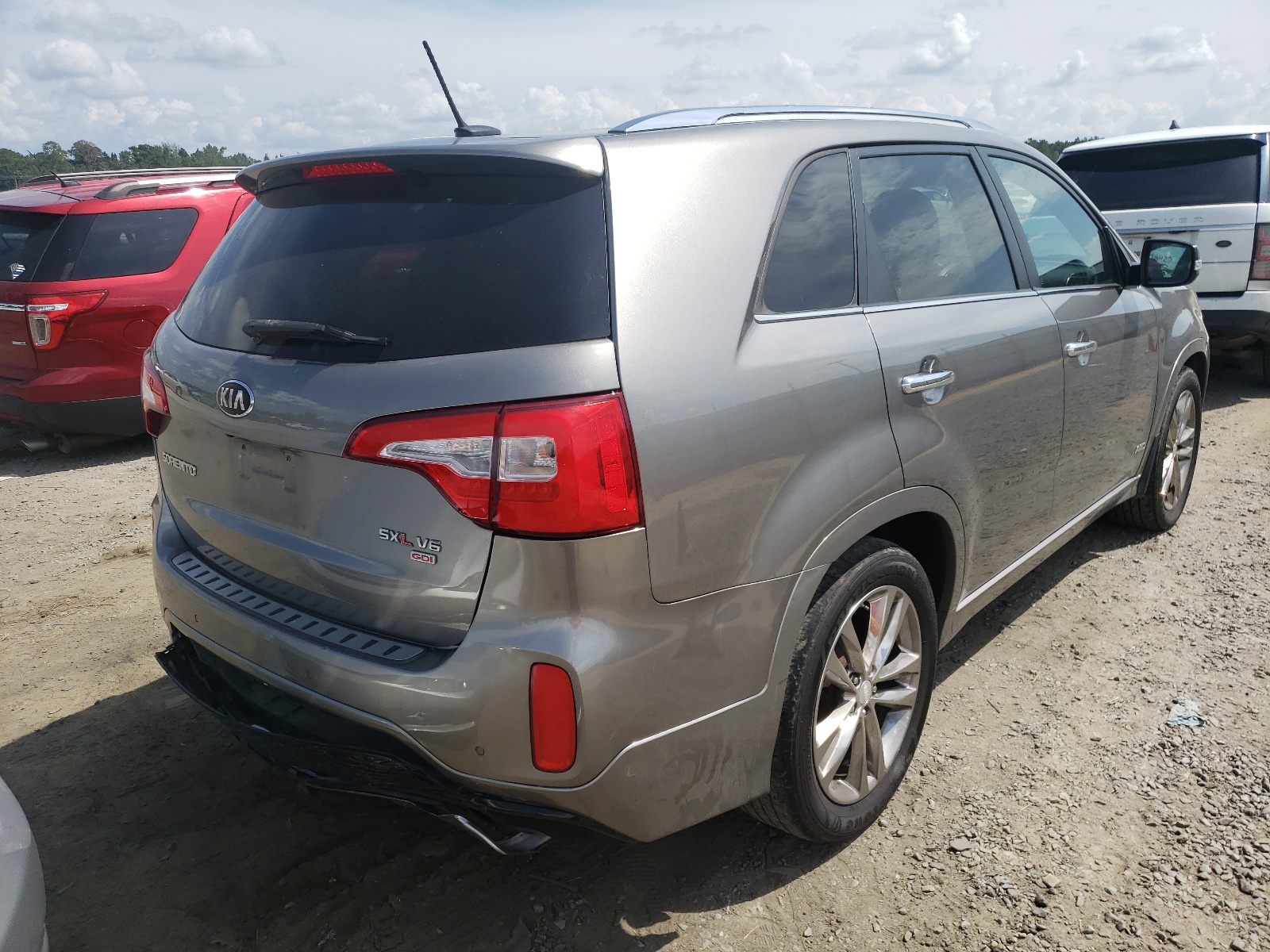 Photo 4 from auction – 2014 KIA SORENTO SX with VIN 5XYKWDA77EG440339