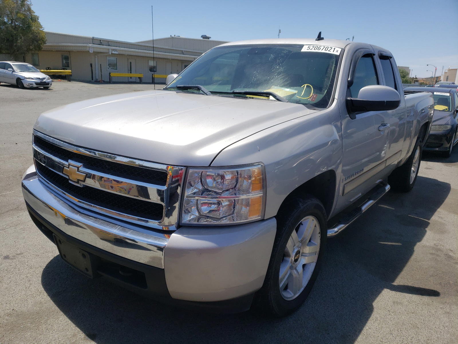Photo 2 from auction – 2008 CHEVROLET SILVERADO with VIN 2GCEC19J881137671