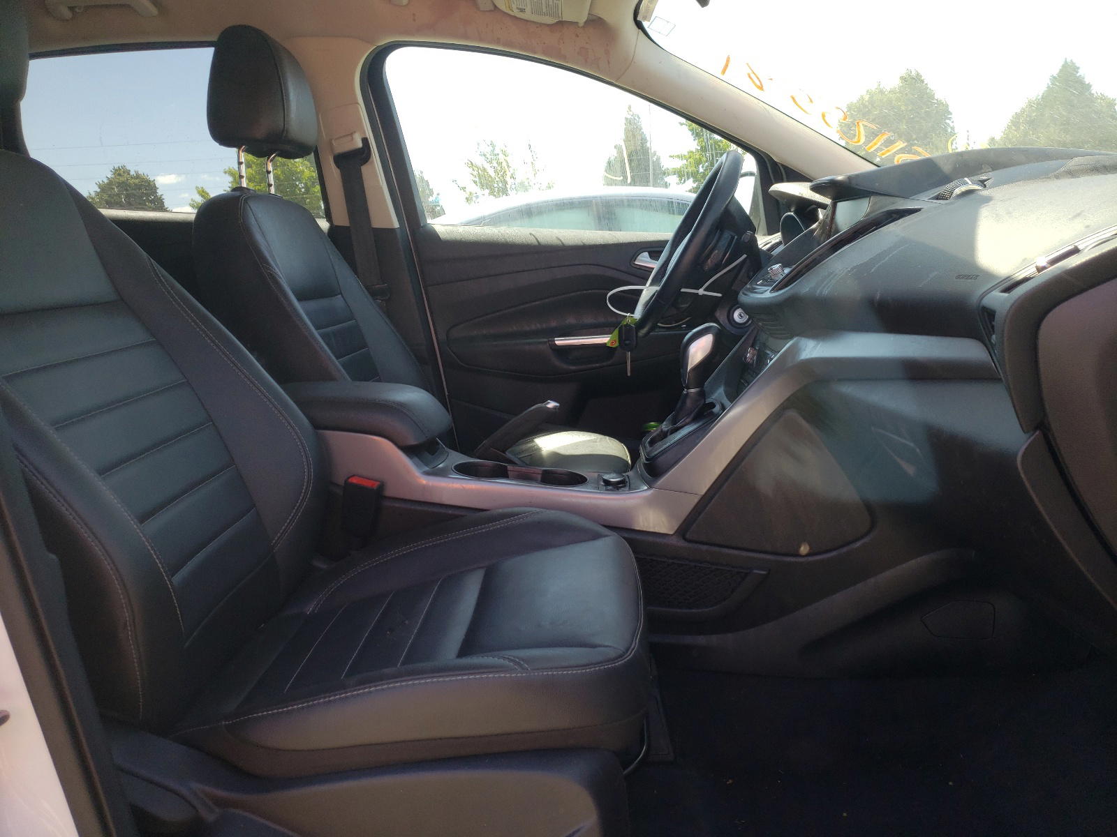 Photo 5 from auction – 2014 FORD ESCAPE SE with VIN 1FMCU9G90EUE14756
