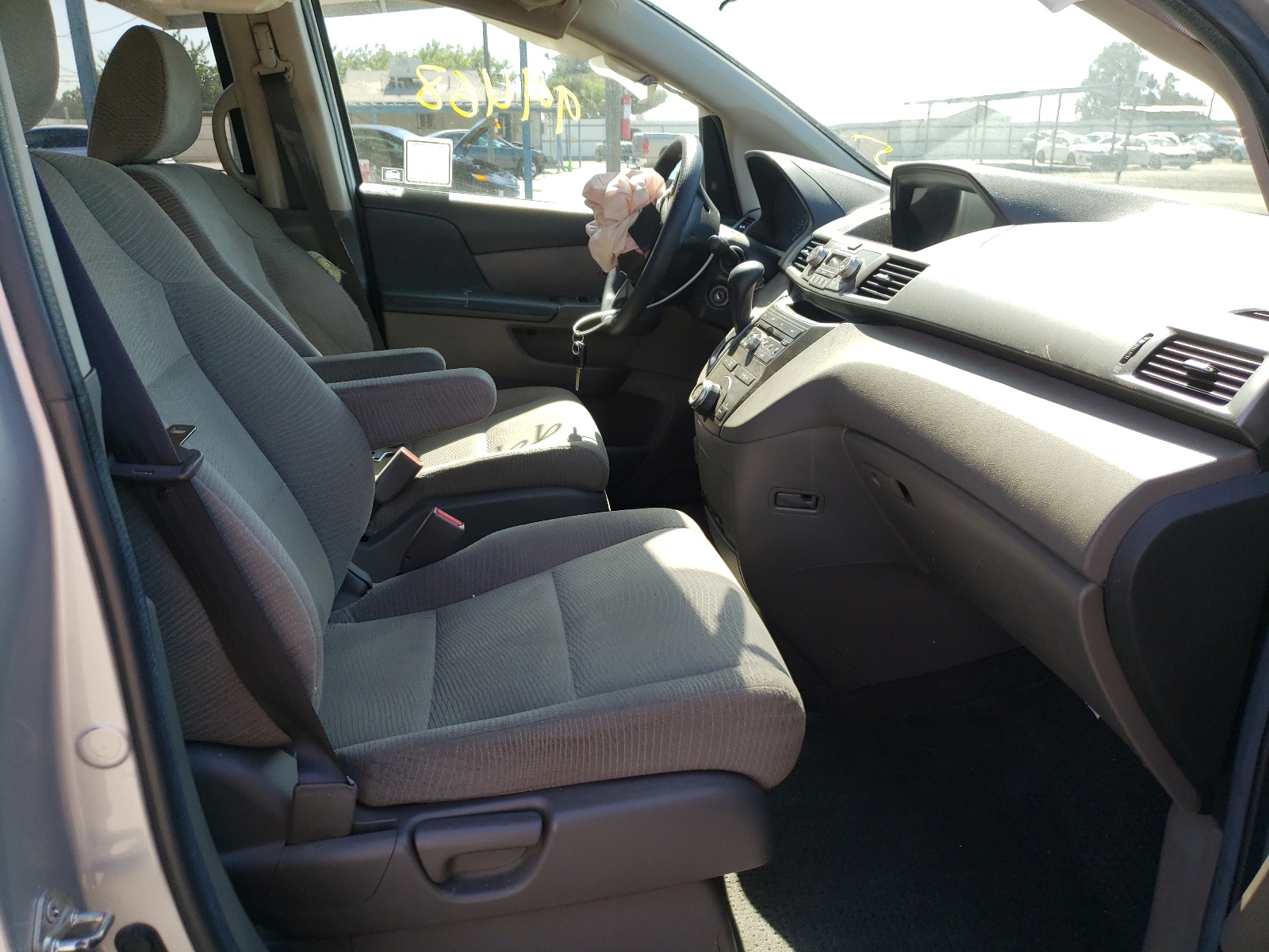 Photo 5 from auction – 2012 HONDA ODYSSEY LX with VIN 5FNRL5H24CB145727