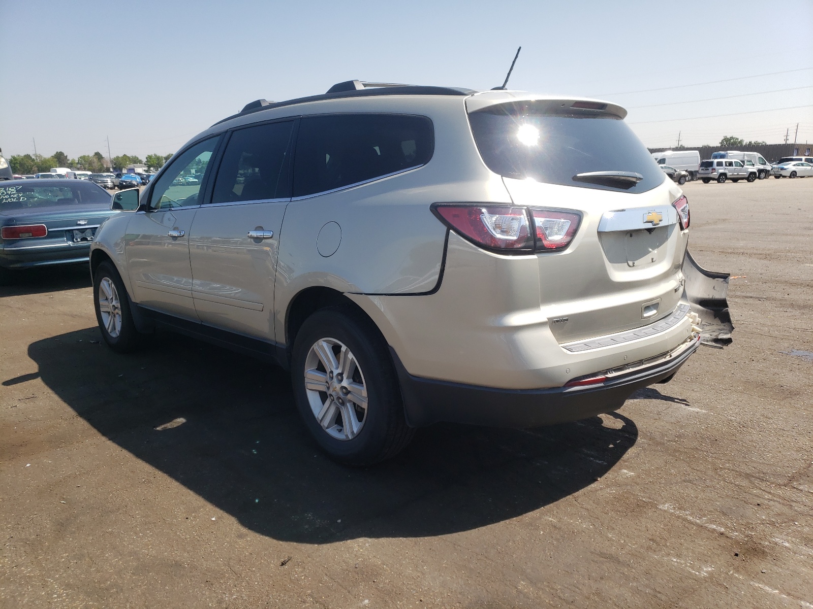 Photo 16 from auction – 2014 CHEVROLET TRAVERSE L with VIN 1GNKVGKD1EJ232943