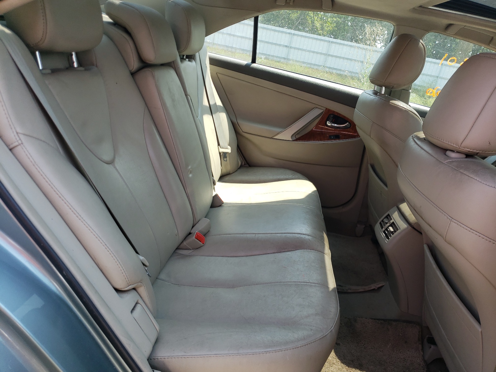 Photo 6 from auction – 2011 TOYOTA CAMRY SE with VIN 4T1BK3EK2BU623920