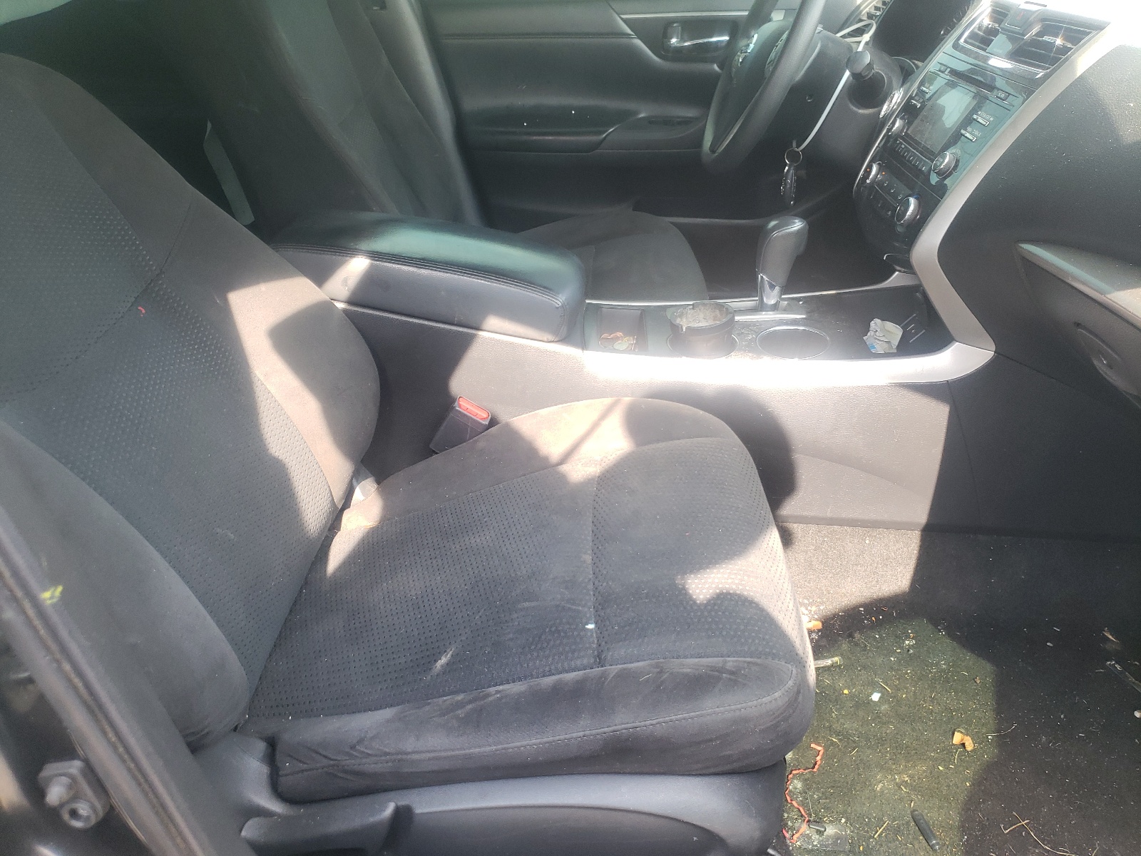 Photo 5 from auction – 2015 NISSAN ALTIMA 2.5 with VIN 1N4AL3APXFC475032