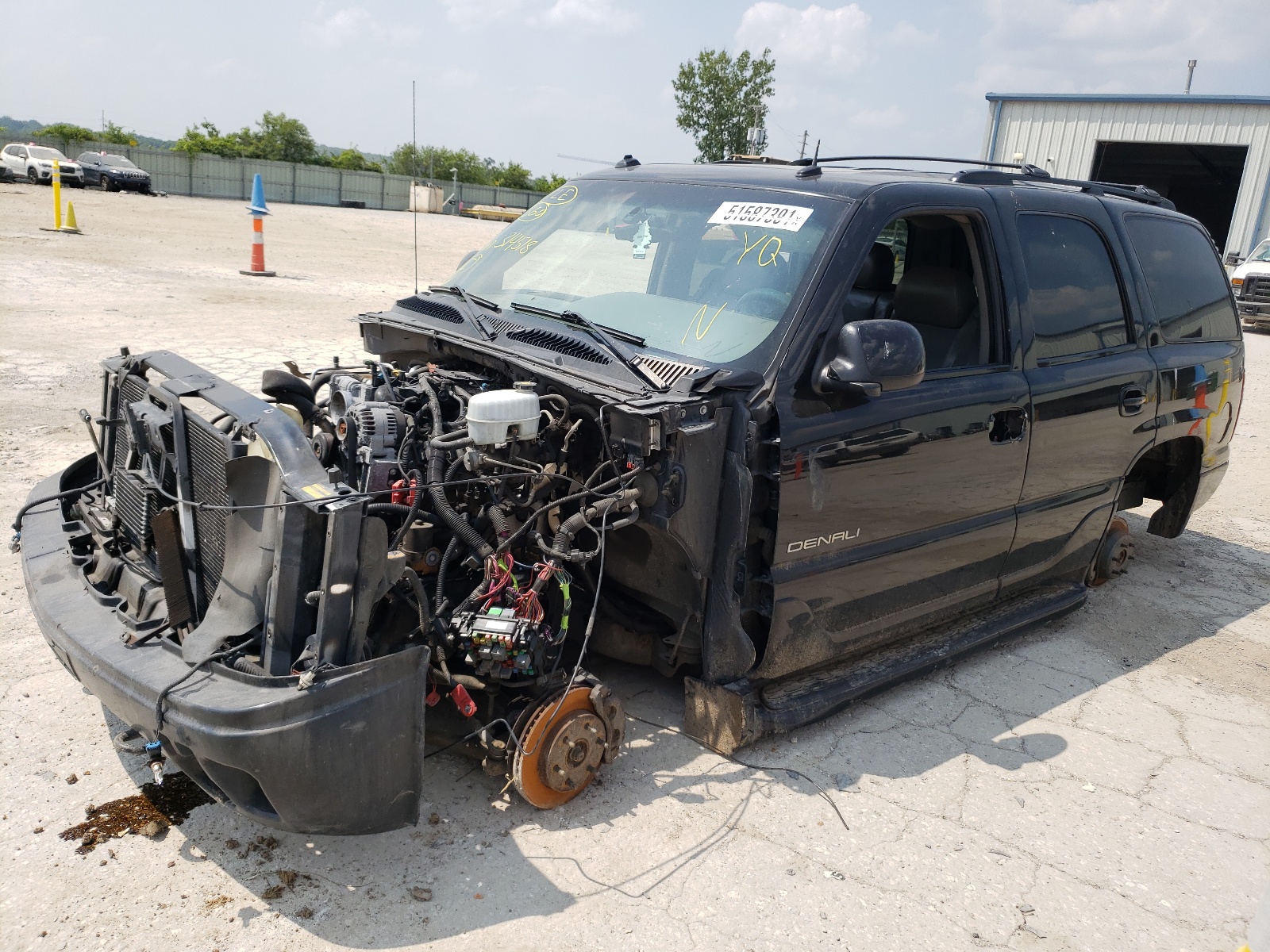 Photo 2 from auction – 2003 GMC YUKON DENA with VIN 1GKEK63U13J314518