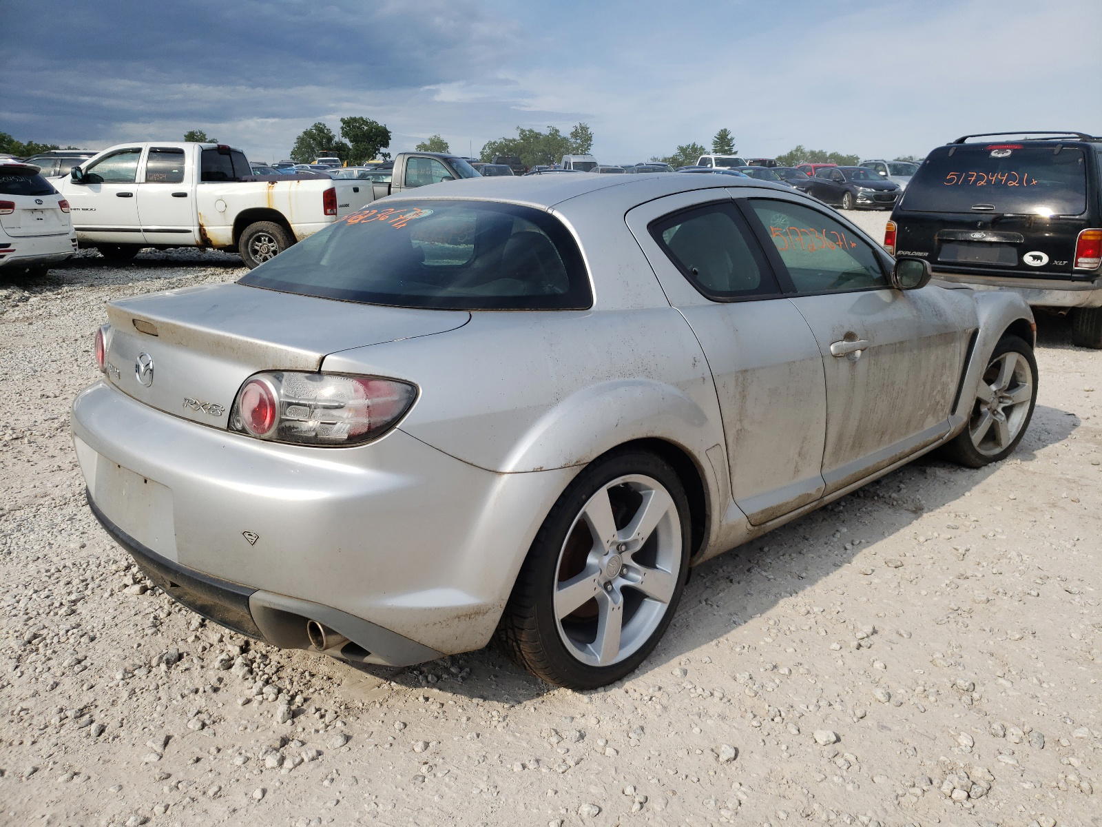 Photo 4 from auction – 2004 MAZDA RX8 with VIN JM1FE173840100998