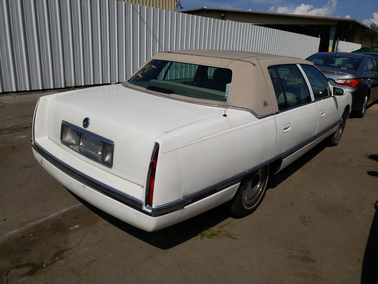 Photo 4 from auction – 1995 CADILLAC DEVILLE with VIN 1G6KD52B6SU305039