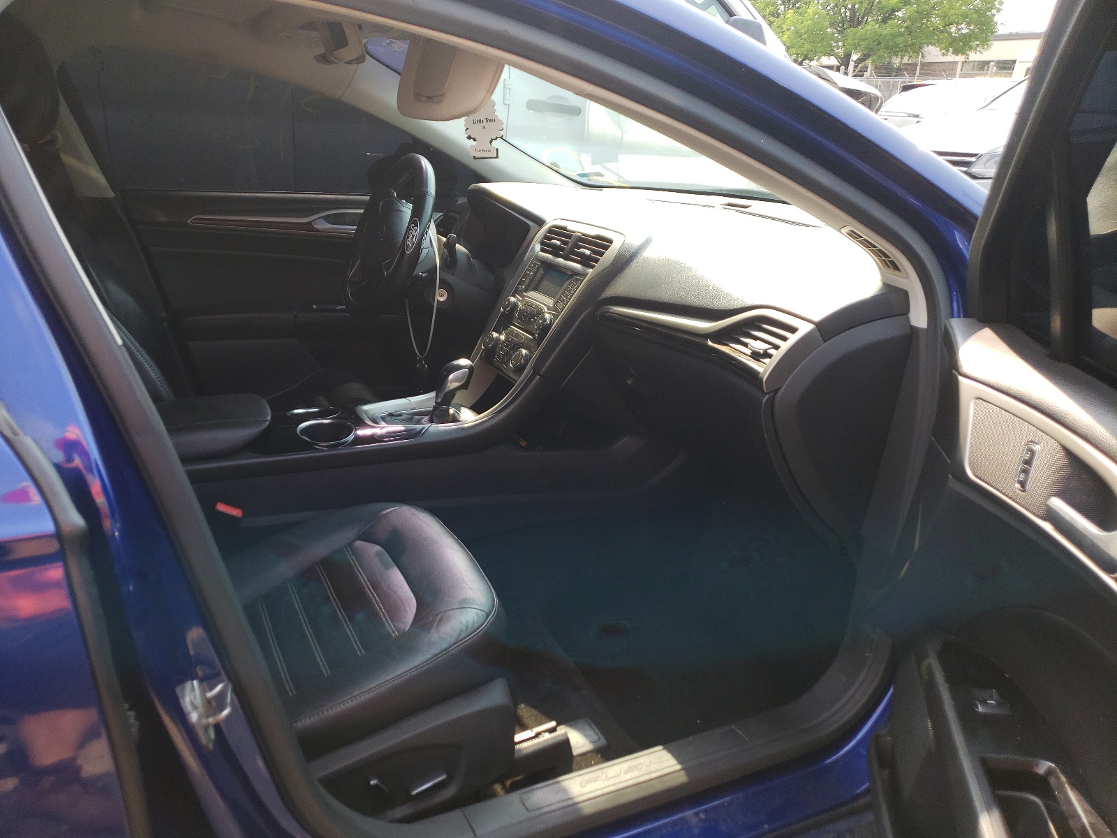 Photo 5 from auction – 2013 FORD FUSION SE with VIN 3FA6P0H97DR220451