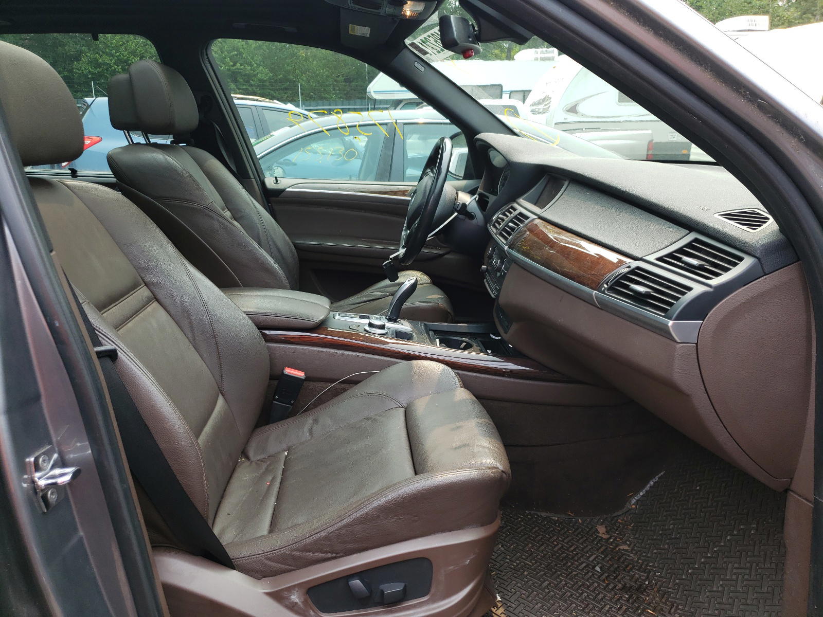 Photo 5 from auction – 2009 BMW X5 with VIN 5UXFE435X9L271815