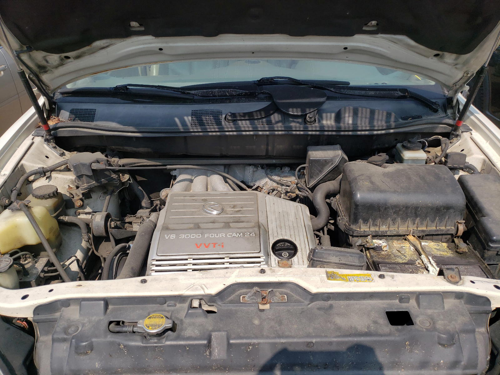 Photo 7 from auction – 2000 LEXUS RX 300 with VIN JT6GF10U1Y0065478
