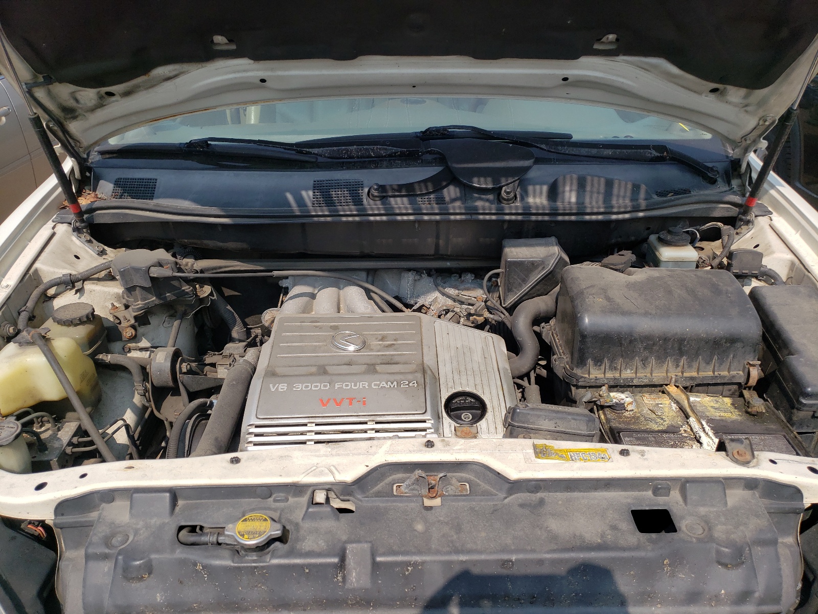 Zdjęcie 7 z aukcji – 2000 LEXUS RX 300 z VIN JT6GF10U1Y0065478