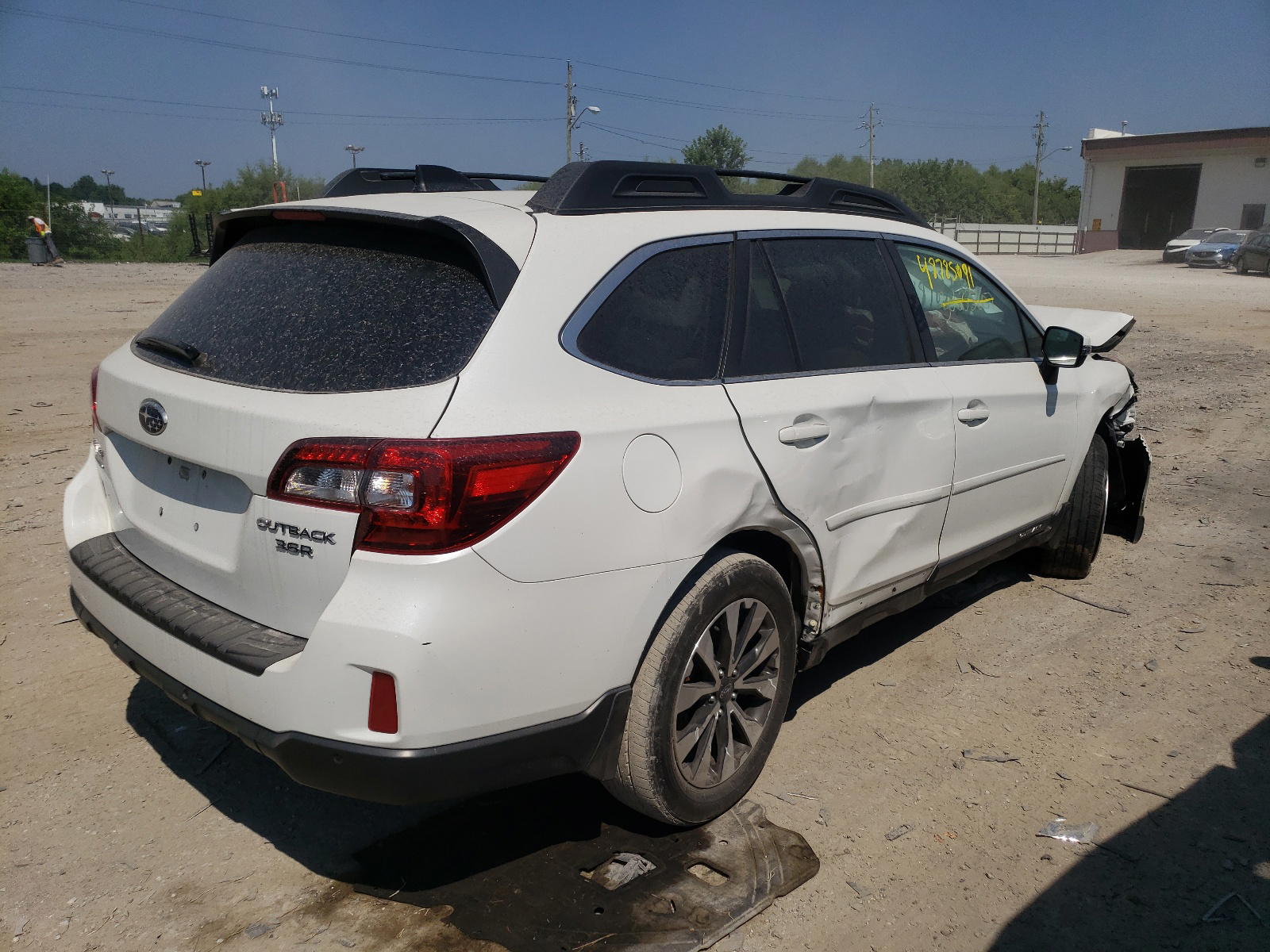 Photo 4 from auction – 2017 SUBARU OUTBACK 3. with VIN 4S4BSENC6H3402596