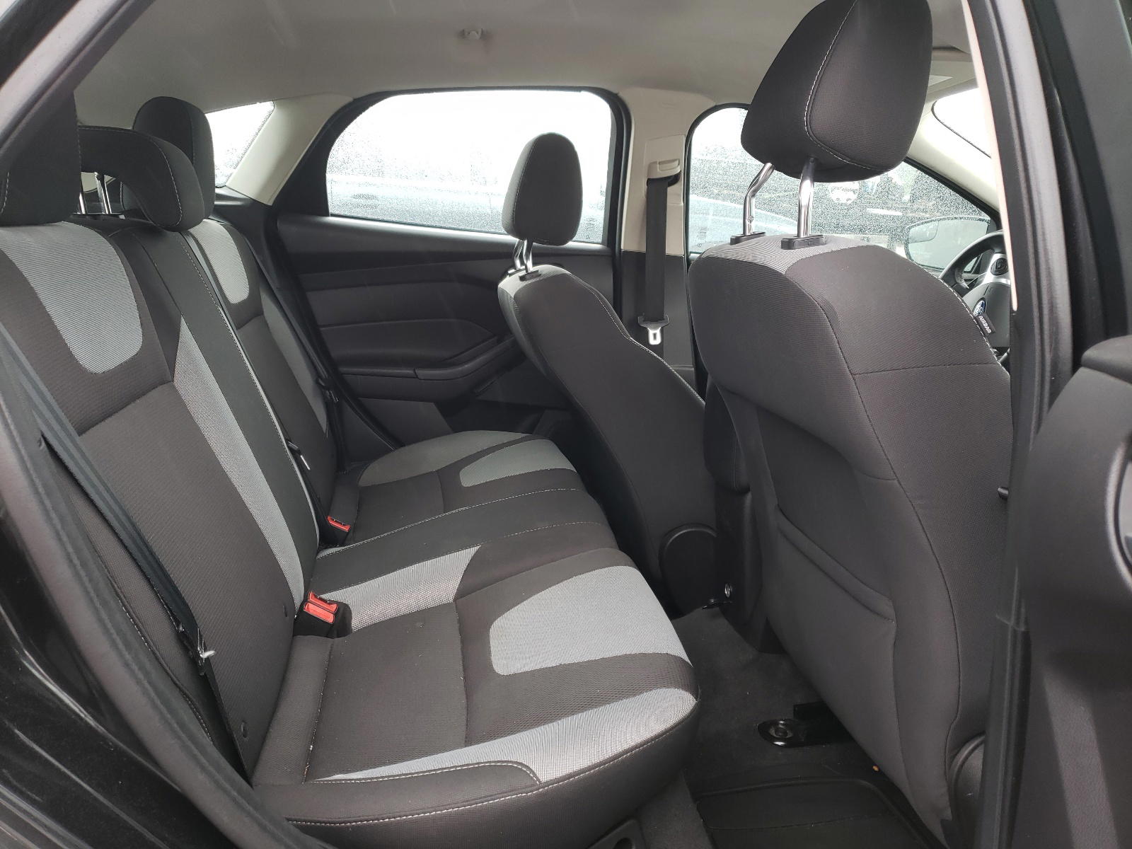 Photo 6 from auction – 2012 FORD FOCUS SE with VIN 1FAHP3K23CL333848
