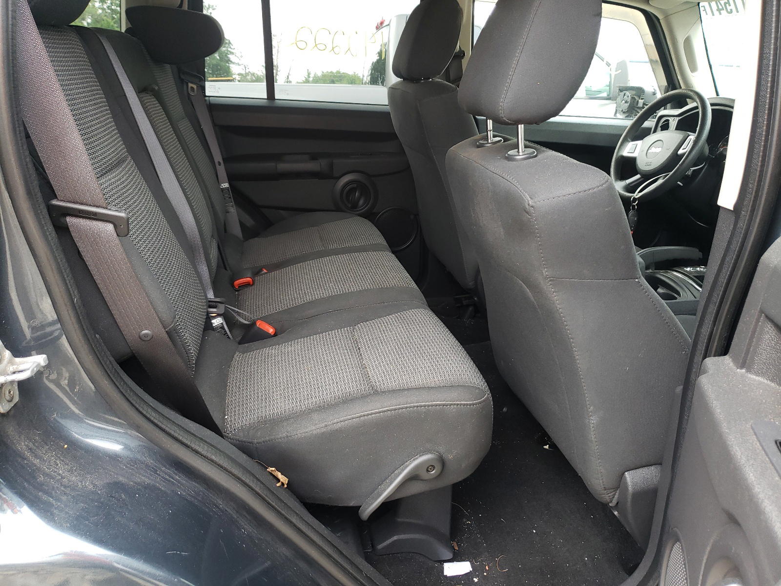 Photo 6 from auction – 2008 JEEP COMMANDER with VIN 1J8HG48K98C132706