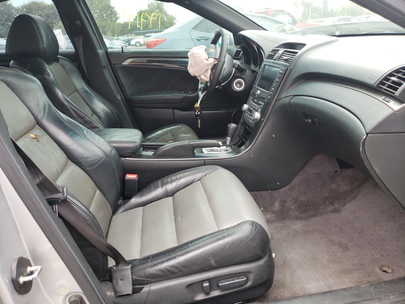 Photo 5 from auction – 2008 ACURA TL TYPE S with VIN 19UUA76538A026643
