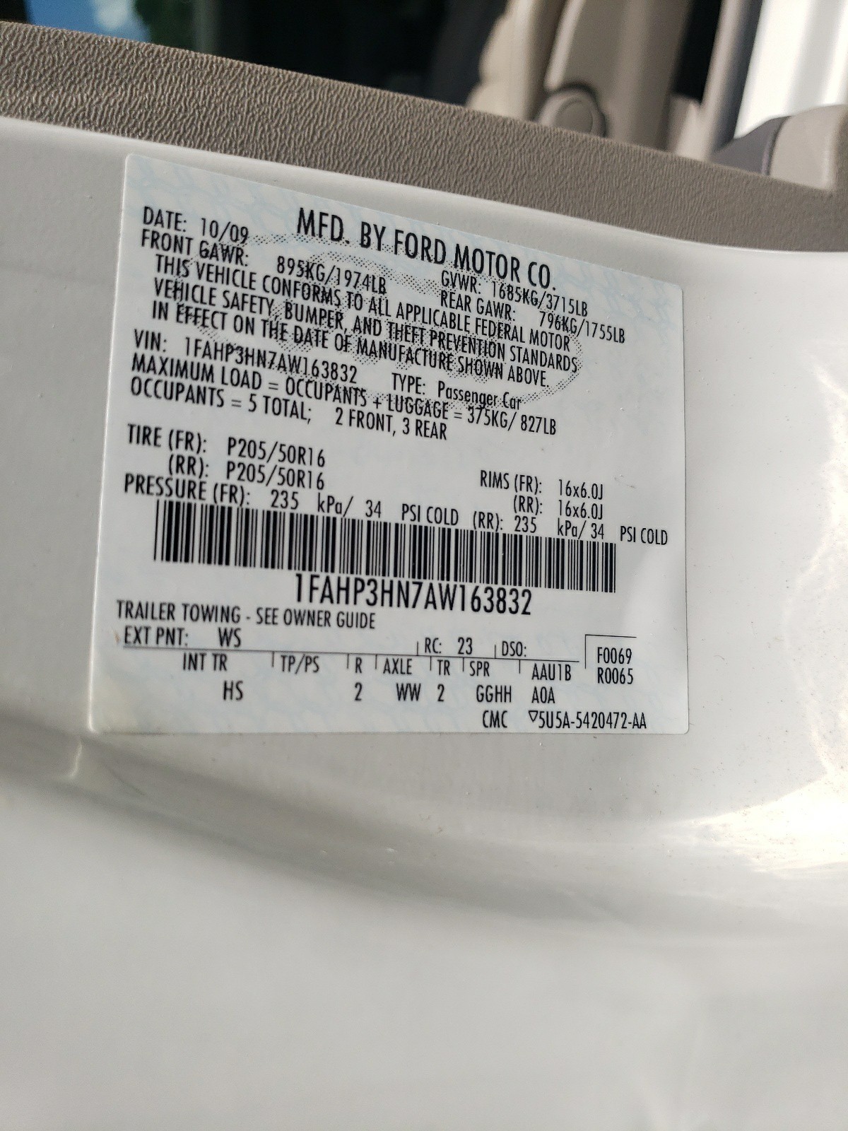 Photo 10 from auction – 2010 FORD FOCUS SEL with VIN 1FAHP3HN7AW163832