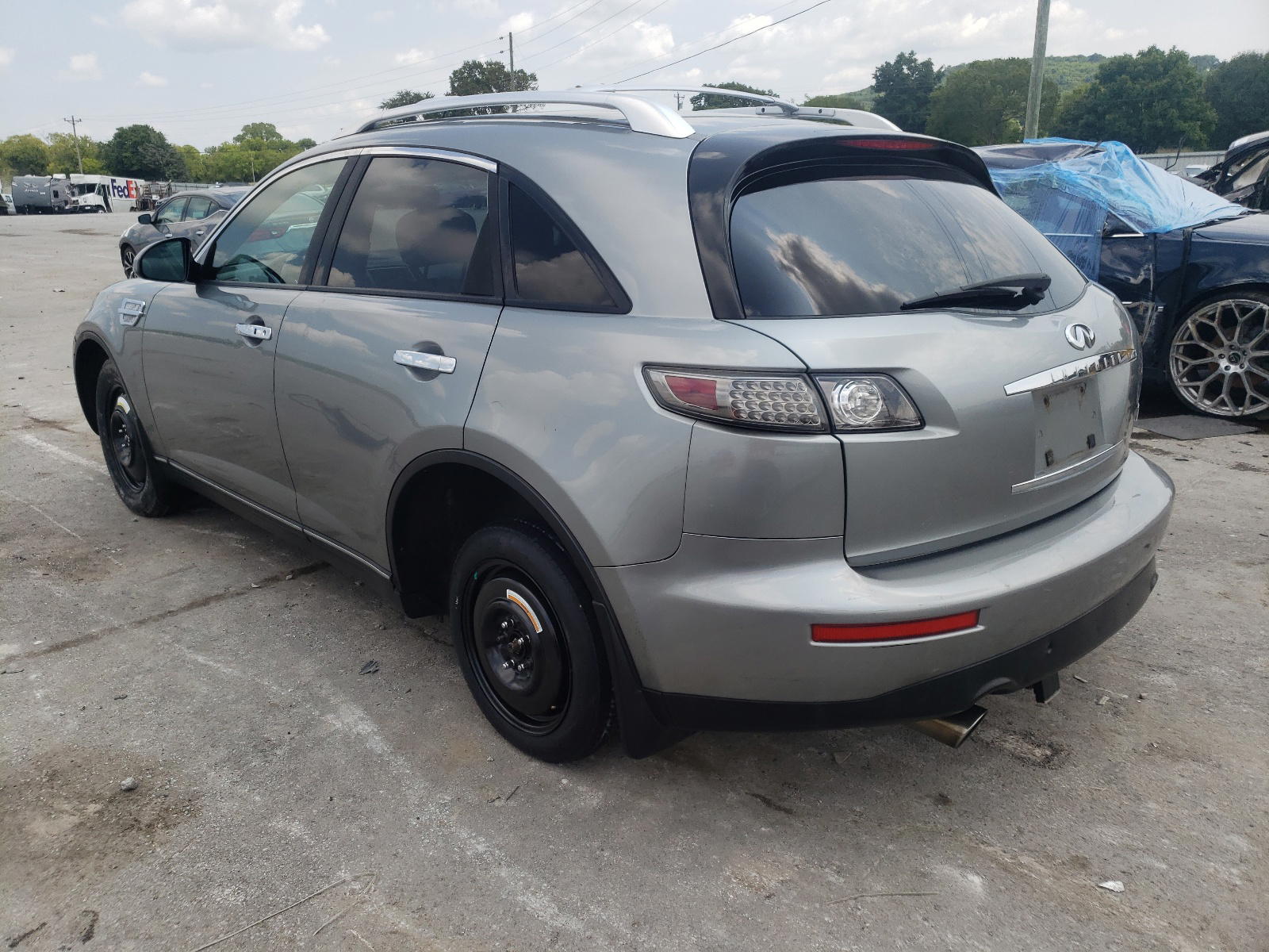 Photo 3 from auction – 2005 INFINITI FX45 with VIN JNRBS08W15X402670